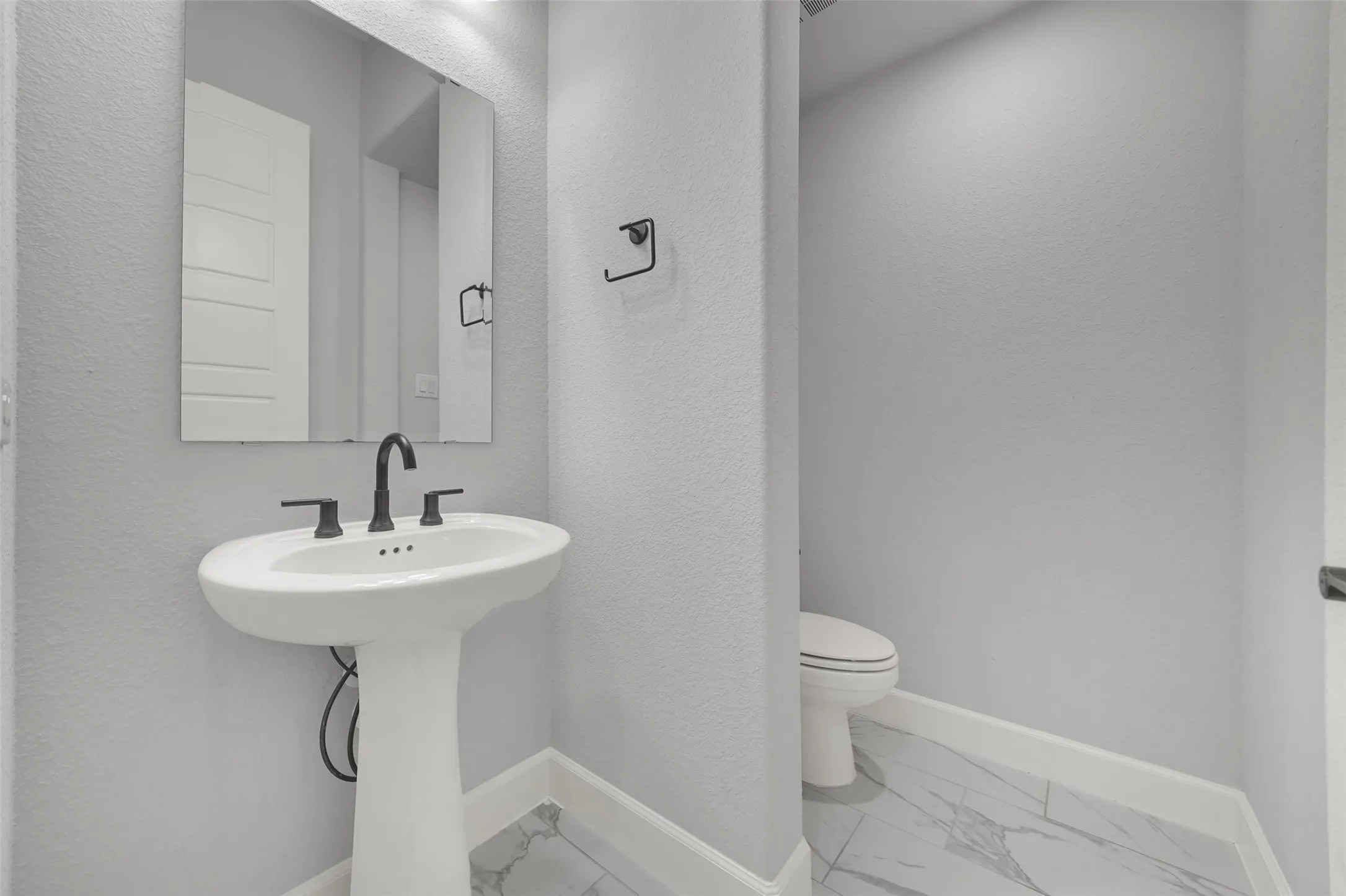 Single Family Residence For Sale in Tarrant County , 531 Syracuse Street, Haslet, Texas 76052, 4 Bedroom, 4 Bathroom, 3 Garage spaces, 3,582 Sqft, built in 2023, mls#21375749, Real Estate Agent in Haslet, Homes For Sale in Tarrant county, Homes For Sale in Haslet, Realtor in Haslet Texas, Real Estate Brokerage Independent Realty Texas, Luminita Cordes Realtor