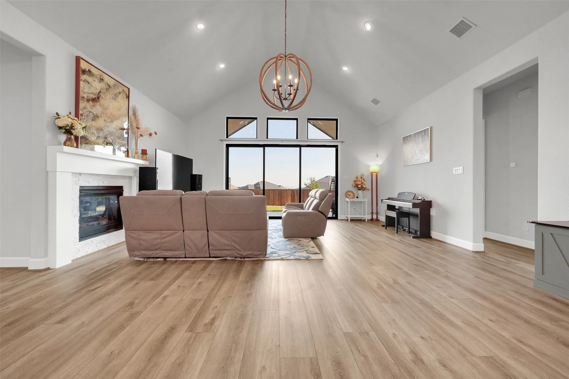 Single Family Residence For Sale in Tarrant County , 531 Syracuse Street, Haslet, Texas 76052, 4 Bedroom, 4 Bathroom, 3 Garage spaces, 3,582 Sqft, built in 2023, mls#21375749, Real Estate Agent in Haslet, Homes For Sale in Tarrant county, Homes For Sale in Haslet, Realtor in Haslet Texas, Real Estate Brokerage Independent Realty Texas, Luminita Cordes Realtor