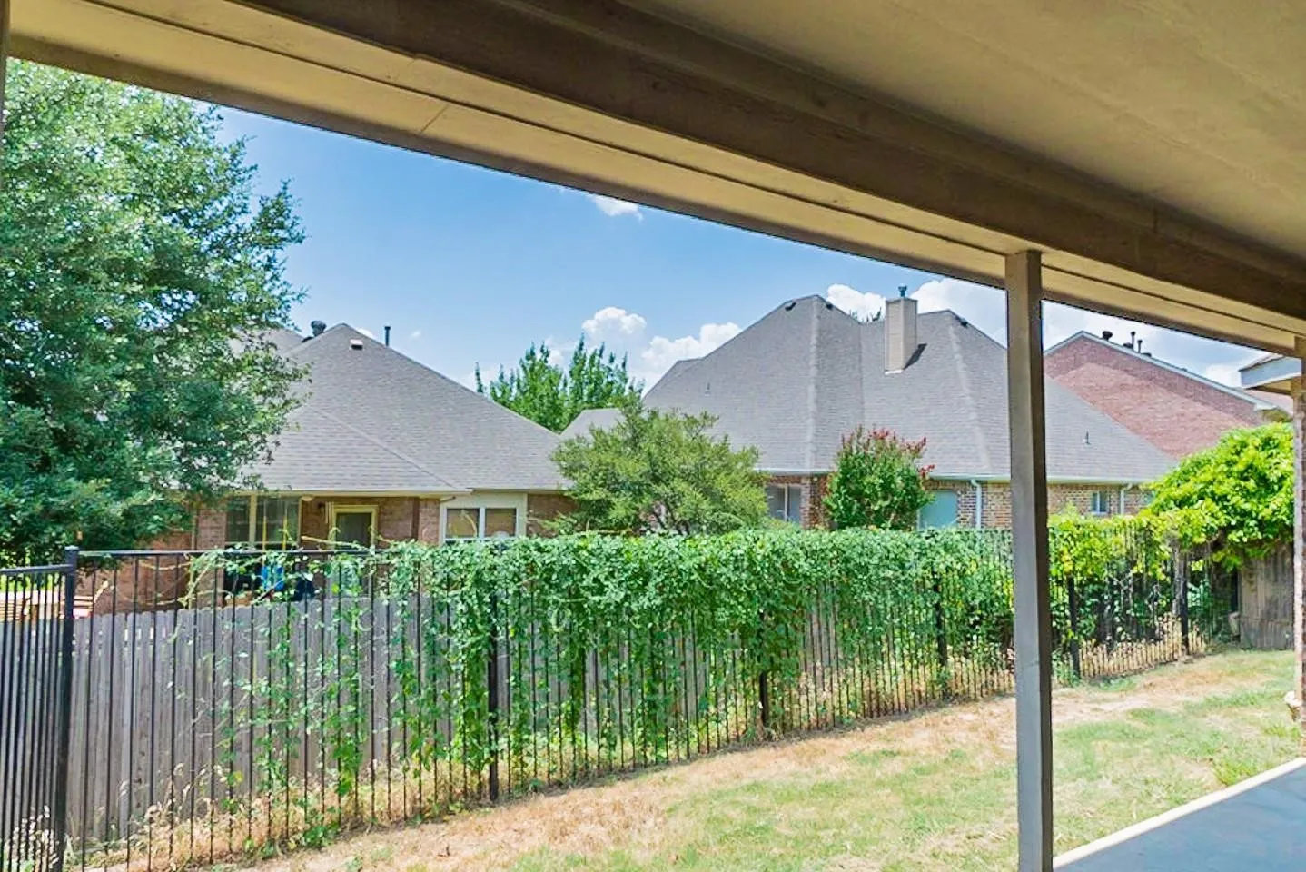 For Sale in Tarrant County , 8741 Lariat Circle, Fort Worth, Texas 76244, 3 Bedroom, 2 Bathroom, 2 Garage spaces, 0 Sqft, built in 2002, mls#21359392, Real Estate Agent in Fort Worth, Homes For Sale in Tarrant county, Homes For Sale in Fort Worth, Realtor in Fort Worth Texas, Real Estate Brokerage Independent Realty Texas, Luminita Cordes Realtor