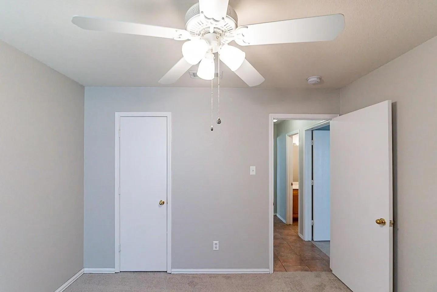 For Sale in Tarrant County , 8741 Lariat Circle, Fort Worth, Texas 76244, 3 Bedroom, 2 Bathroom, 2 Garage spaces, 0 Sqft, built in 2002, mls#21359392, Real Estate Agent in Fort Worth, Homes For Sale in Tarrant county, Homes For Sale in Fort Worth, Realtor in Fort Worth Texas, Real Estate Brokerage Independent Realty Texas, Luminita Cordes Realtor