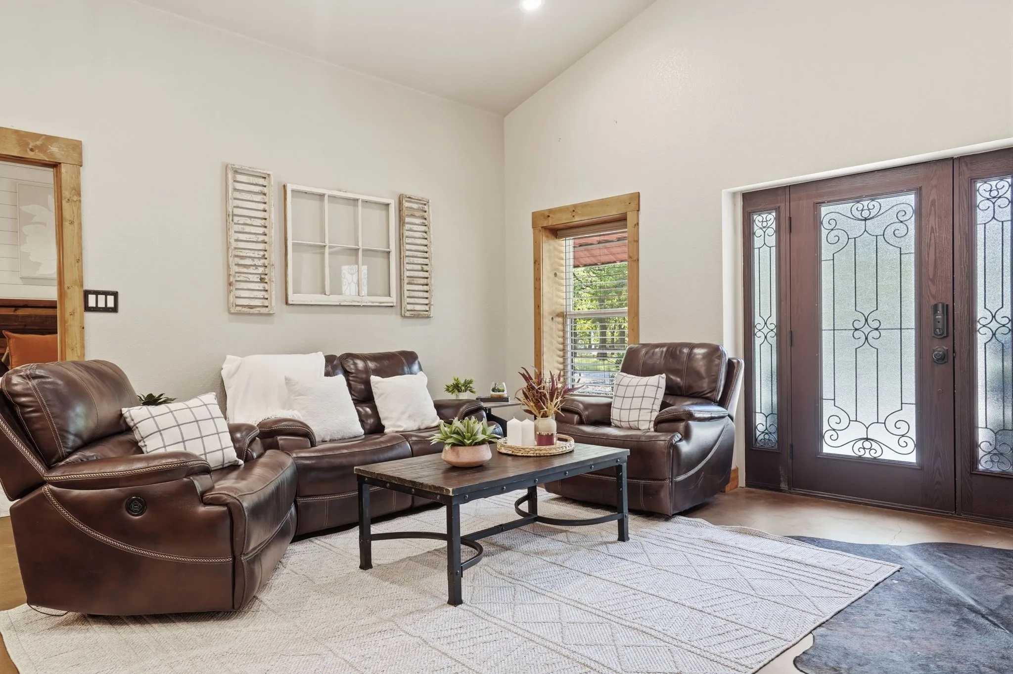 Single Family Residence For Sale in Hunt County , 1404 Grove Drive, West Tawakoni, Texas 75474, 3 Bedroom, 2 Bathroom, 2 Garage spaces, 1,607 Sqft, built in 2019, mls#21375697, Real Estate Agent in West Tawakoni, Homes For Sale in Hunt county, Homes For Sale in West Tawakoni, Realtor in West Tawakoni Texas, Real Estate Brokerage Independent Realty Texas, Luminita Cordes Realtor