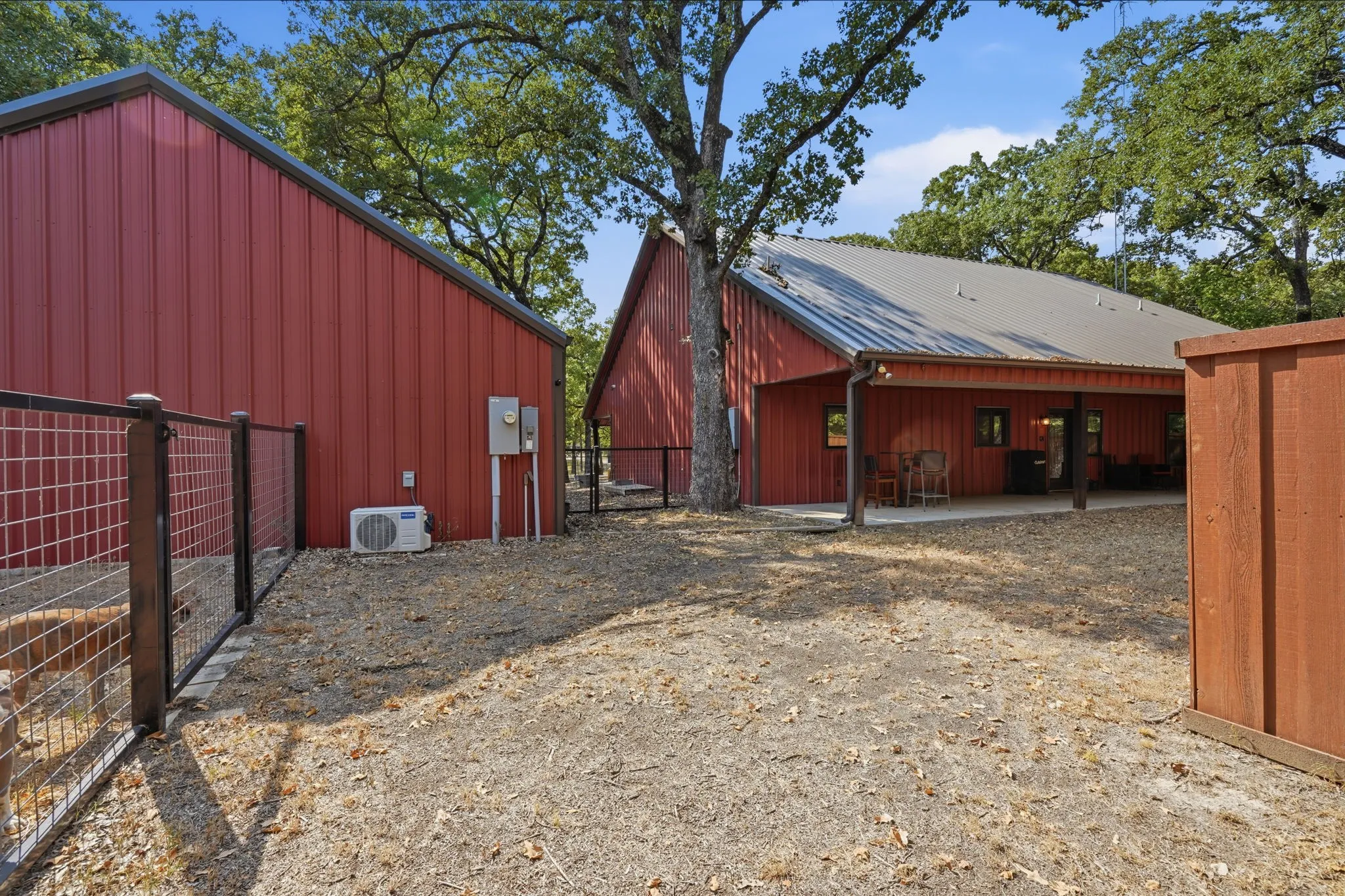 Single Family Residence For Sale in Hunt County , 1404 Grove Drive, West Tawakoni, Texas 75474, 3 Bedroom, 2 Bathroom, 2 Garage spaces, 1,607 Sqft, built in 2019, mls#21375697, Real Estate Agent in West Tawakoni, Homes For Sale in Hunt county, Homes For Sale in West Tawakoni, Realtor in West Tawakoni Texas, Real Estate Brokerage Independent Realty Texas, Luminita Cordes Realtor