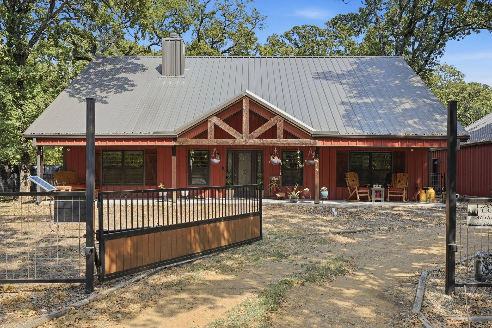 Single Family Residence For Sale in Hunt County , 1404 Grove Drive, West Tawakoni, Texas 75474, 3 Bedroom, 2 Bathroom, 2 Garage spaces, 1,607 Sqft, built in 2019, mls#21375697, Real Estate Agent in West Tawakoni, Homes For Sale in Hunt county, Homes For Sale in West Tawakoni, Realtor in West Tawakoni Texas, Real Estate Brokerage Independent Realty Texas, Luminita Cordes Realtor