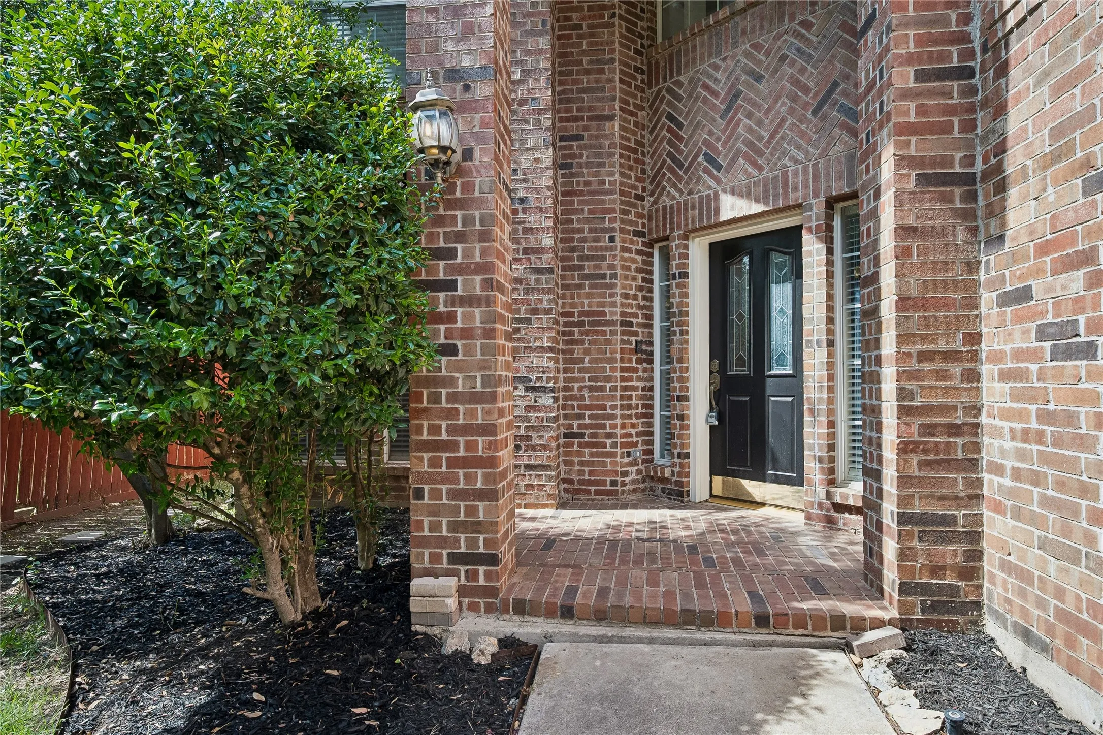 Single Family Residence For Sale in Collin County , 3029 Golden Gate Drive, Plano, Texas 75025, 4 Bedroom, 4 Bathroom, 2 Garage spaces, 2,763 Sqft, built in 1997, mls#21371178, Real Estate Agent in Plano, Homes For Sale in Collin county, Homes For Sale in Plano, Realtor in Plano Texas, Real Estate Brokerage Independent Realty Texas, Luminita Cordes Realtor