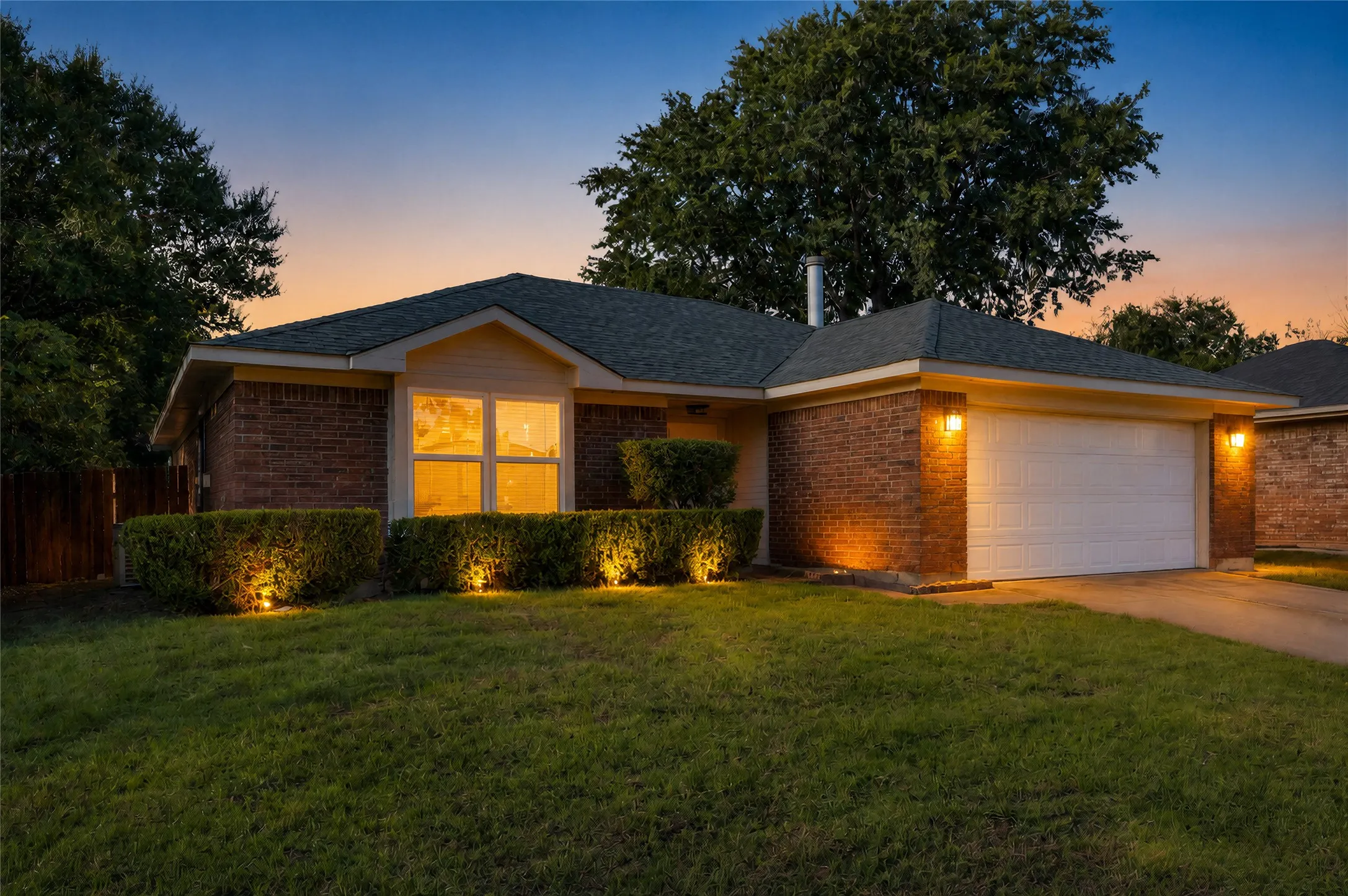 Single Family Residence For Sale in Tarrant County , 2513 Poplar Spring Road, Fort Worth, Texas 76123, 3 Bedroom, 2 Bathroom, 2 Garage spaces, 1,449 Sqft, built in 1986, mls#21375267, Real Estate Agent in Fort Worth, Homes For Sale in Tarrant county, Homes For Sale in Fort Worth, Realtor in Fort Worth Texas, Real Estate Brokerage Independent Realty Texas, Luminita Cordes Realtor
