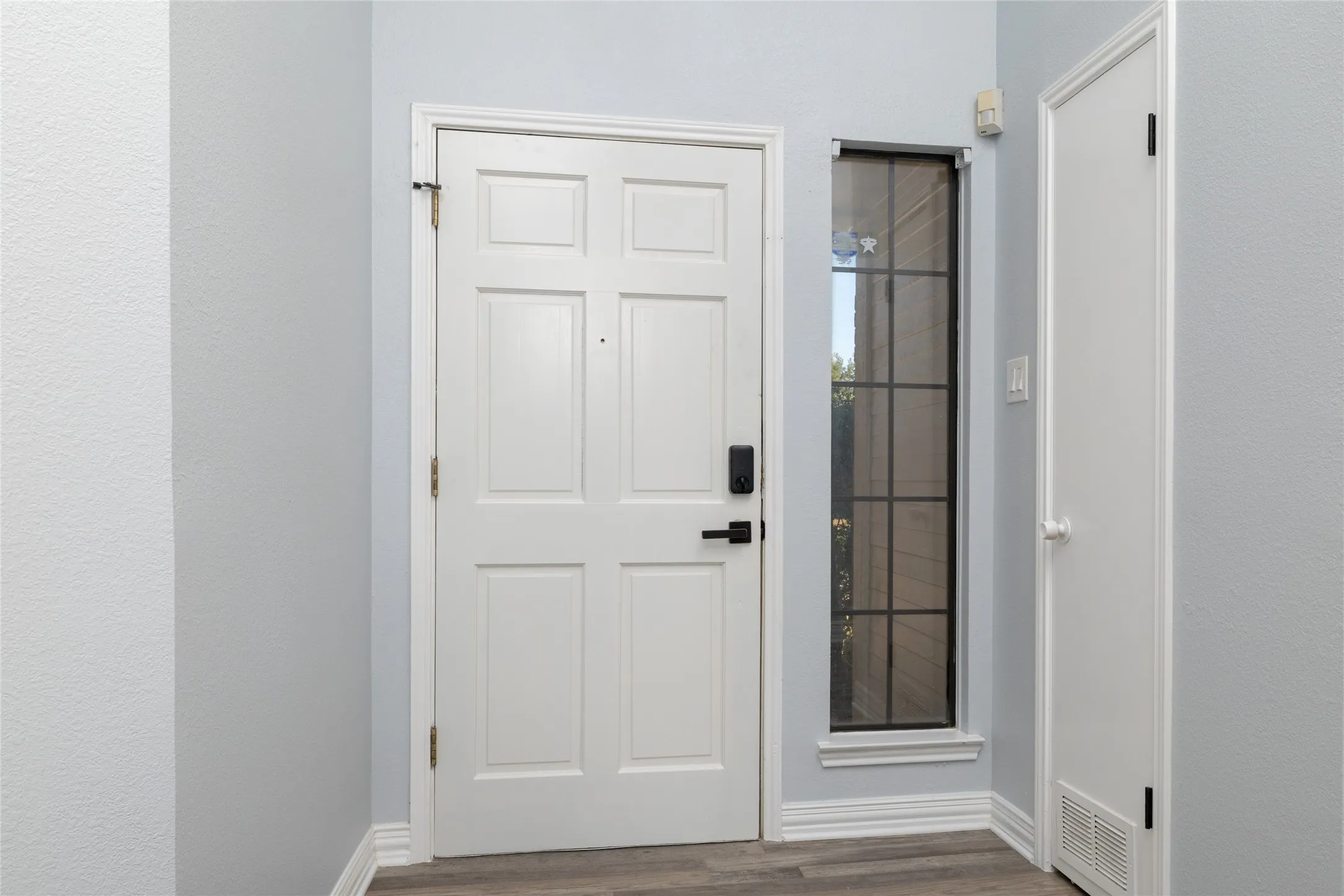 Single Family Residence For Sale in Tarrant County , 2513 Poplar Spring Road, Fort Worth, Texas 76123, 3 Bedroom, 2 Bathroom, 2 Garage spaces, 1,449 Sqft, built in 1986, mls#21375267, Real Estate Agent in Fort Worth, Homes For Sale in Tarrant county, Homes For Sale in Fort Worth, Realtor in Fort Worth Texas, Real Estate Brokerage Independent Realty Texas, Luminita Cordes Realtor