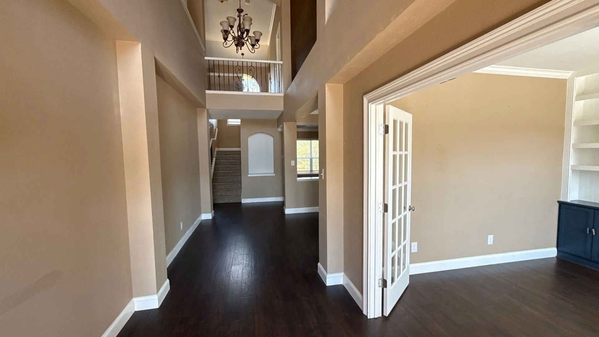 Single Family Residence For Sale in Collin County , 9300 Bedford Lane, Mc Kinney, Texas 75071, 5 Bedroom, 3 Bathroom, 2 Garage spaces, 3,138 Sqft, built in 2000, mls#21374108, Real Estate Agent in Mc Kinney, Homes For Sale in Collin county, Homes For Sale in Mc Kinney, Realtor in Mc Kinney Texas, Real Estate Brokerage Independent Realty Texas, Luminita Cordes Realtor
