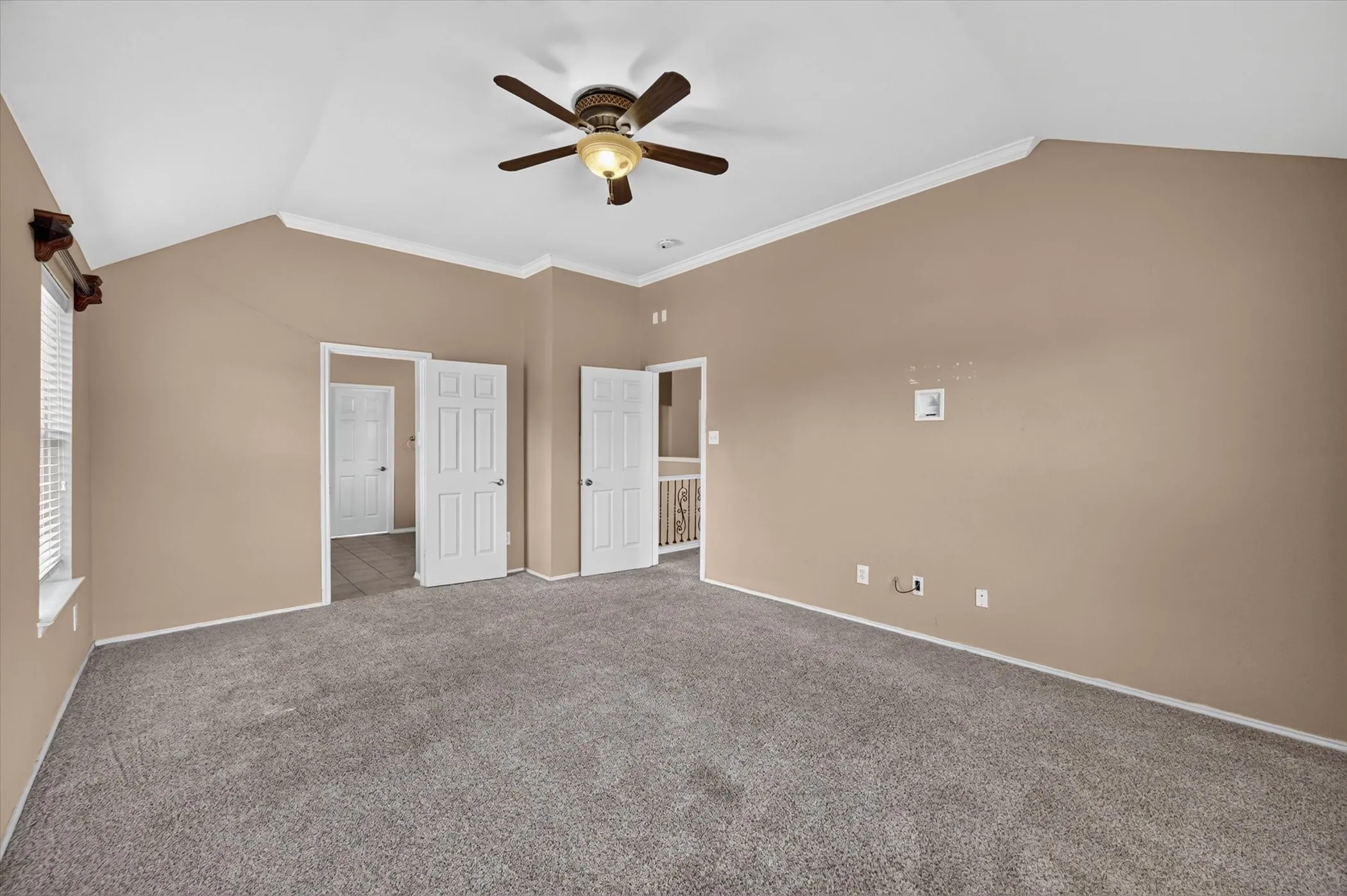 Single Family Residence For Sale in Collin County , 9300 Bedford Lane, Mc Kinney, Texas 75071, 5 Bedroom, 3 Bathroom, 2 Garage spaces, 3,138 Sqft, built in 2000, mls#21374108, Real Estate Agent in Mc Kinney, Homes For Sale in Collin county, Homes For Sale in Mc Kinney, Realtor in Mc Kinney Texas, Real Estate Brokerage Independent Realty Texas, Luminita Cordes Realtor