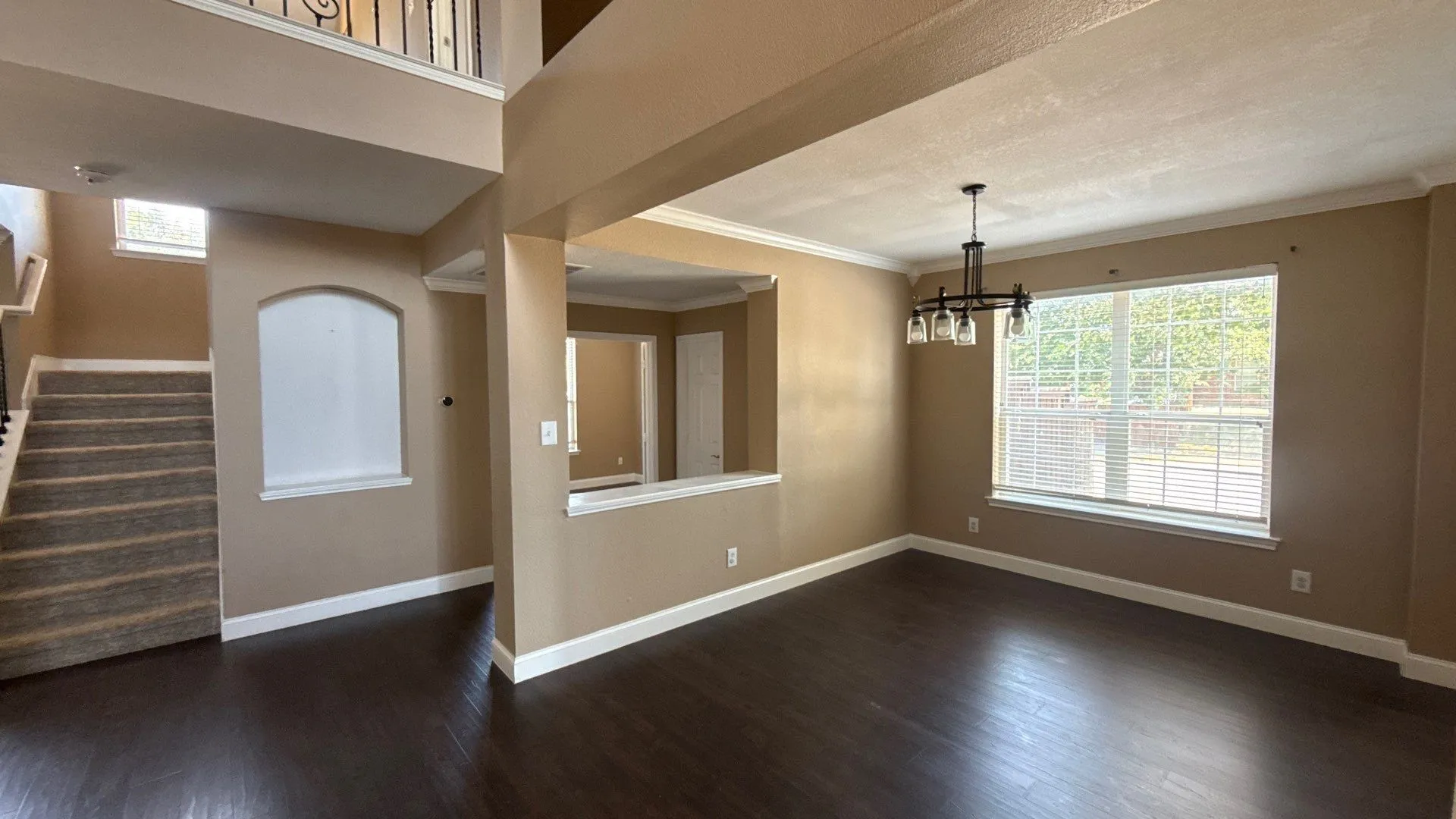 Single Family Residence For Sale in Collin County , 9300 Bedford Lane, Mc Kinney, Texas 75071, 5 Bedroom, 3 Bathroom, 2 Garage spaces, 3,138 Sqft, built in 2000, mls#21374108, Real Estate Agent in Mc Kinney, Homes For Sale in Collin county, Homes For Sale in Mc Kinney, Realtor in Mc Kinney Texas, Real Estate Brokerage Independent Realty Texas, Luminita Cordes Realtor