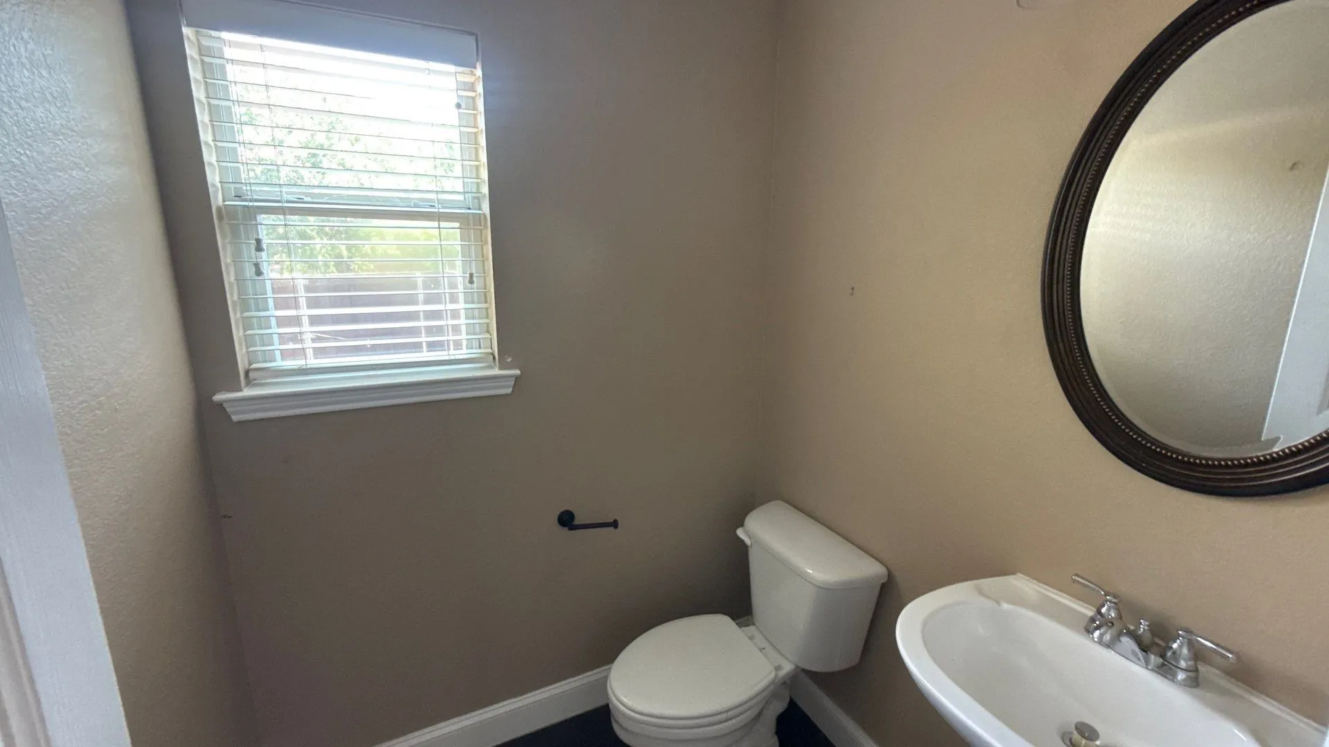 Single Family Residence For Sale in Collin County , 9300 Bedford Lane, Mc Kinney, Texas 75071, 5 Bedroom, 3 Bathroom, 2 Garage spaces, 3,138 Sqft, built in 2000, mls#21374108, Real Estate Agent in Mc Kinney, Homes For Sale in Collin county, Homes For Sale in Mc Kinney, Realtor in Mc Kinney Texas, Real Estate Brokerage Independent Realty Texas, Luminita Cordes Realtor