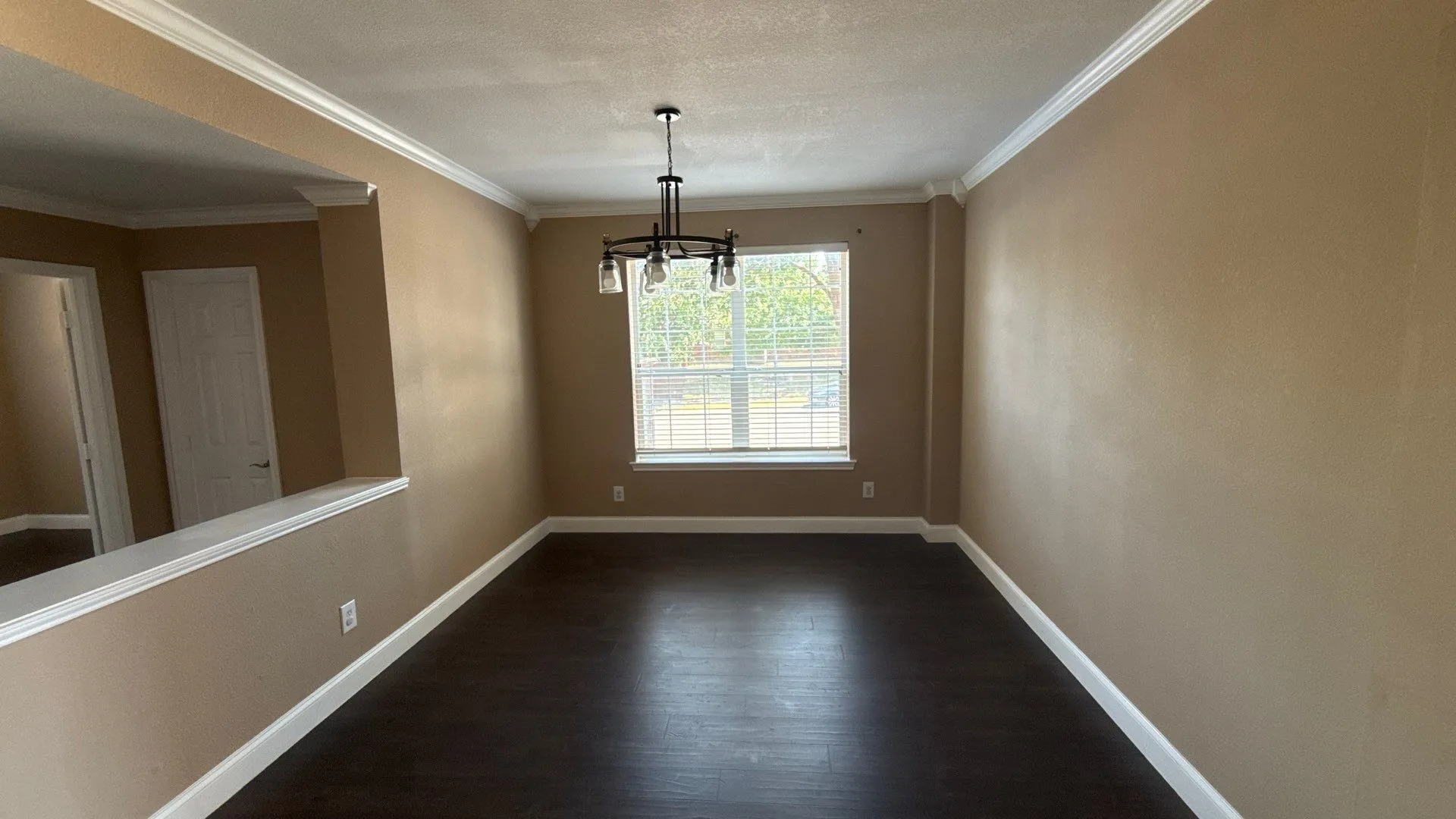 Single Family Residence For Sale in Collin County , 9300 Bedford Lane, Mc Kinney, Texas 75071, 5 Bedroom, 3 Bathroom, 2 Garage spaces, 3,138 Sqft, built in 2000, mls#21374108, Real Estate Agent in Mc Kinney, Homes For Sale in Collin county, Homes For Sale in Mc Kinney, Realtor in Mc Kinney Texas, Real Estate Brokerage Independent Realty Texas, Luminita Cordes Realtor