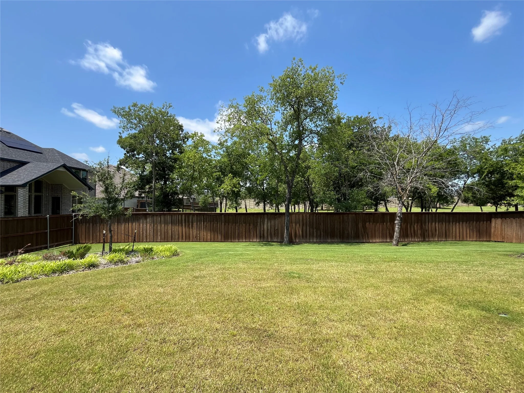 Single Family Residence For Sale in Tarrant County , 2403 Royal Dove Lane, Mansfield, Texas 76063, 5 Bedroom, 5 Bathroom, 2 Garage spaces, 4,243 Sqft, built in 2021, mls#21375756, Real Estate Agent in Mansfield, Homes For Sale in Tarrant county, Homes For Sale in Mansfield, Realtor in Mansfield Texas, Real Estate Brokerage Independent Realty Texas, Luminita Cordes Realtor