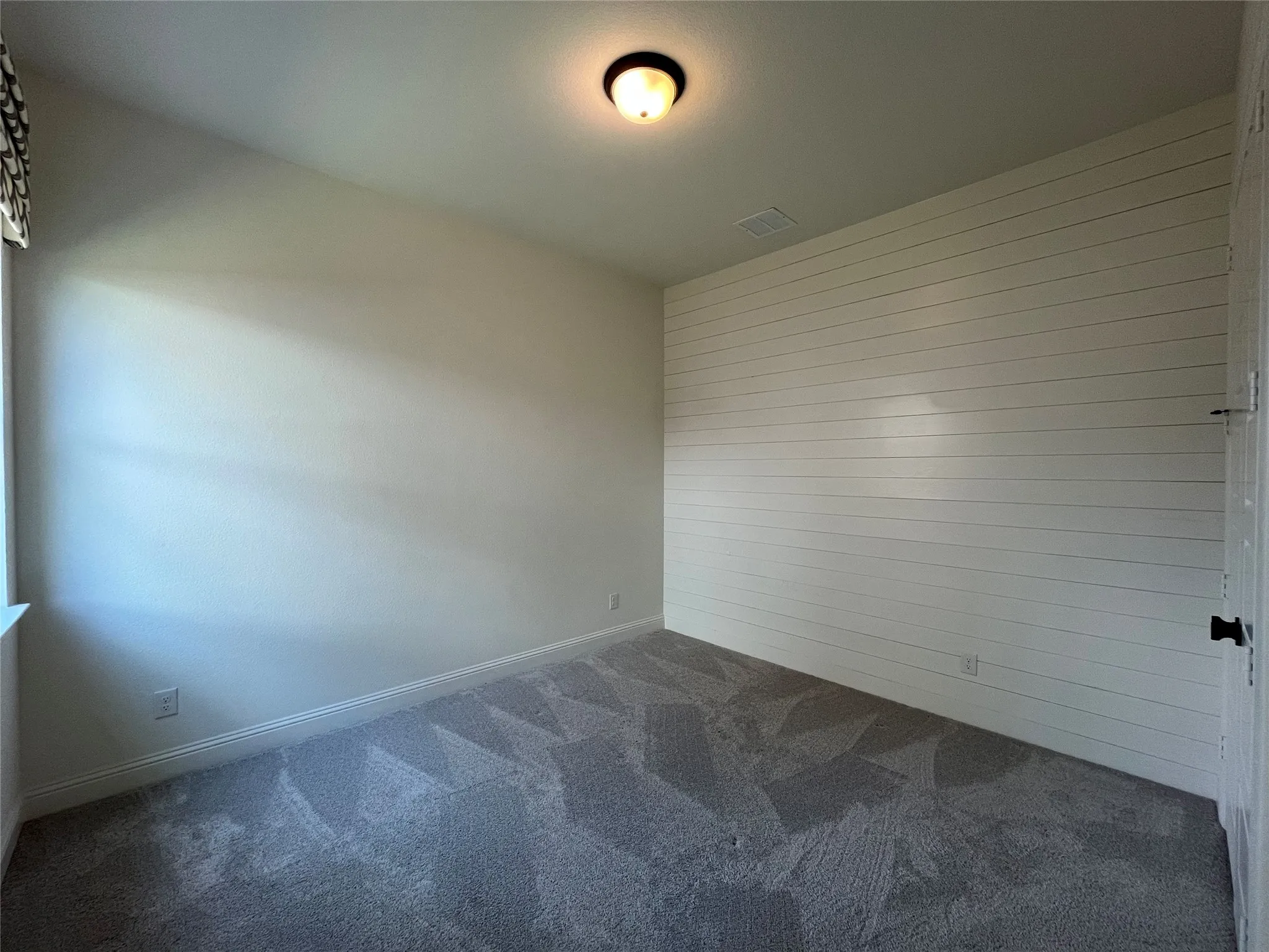 Single Family Residence For Sale in Tarrant County , 2403 Royal Dove Lane, Mansfield, Texas 76063, 5 Bedroom, 5 Bathroom, 2 Garage spaces, 4,243 Sqft, built in 2021, mls#21375756, Real Estate Agent in Mansfield, Homes For Sale in Tarrant county, Homes For Sale in Mansfield, Realtor in Mansfield Texas, Real Estate Brokerage Independent Realty Texas, Luminita Cordes Realtor