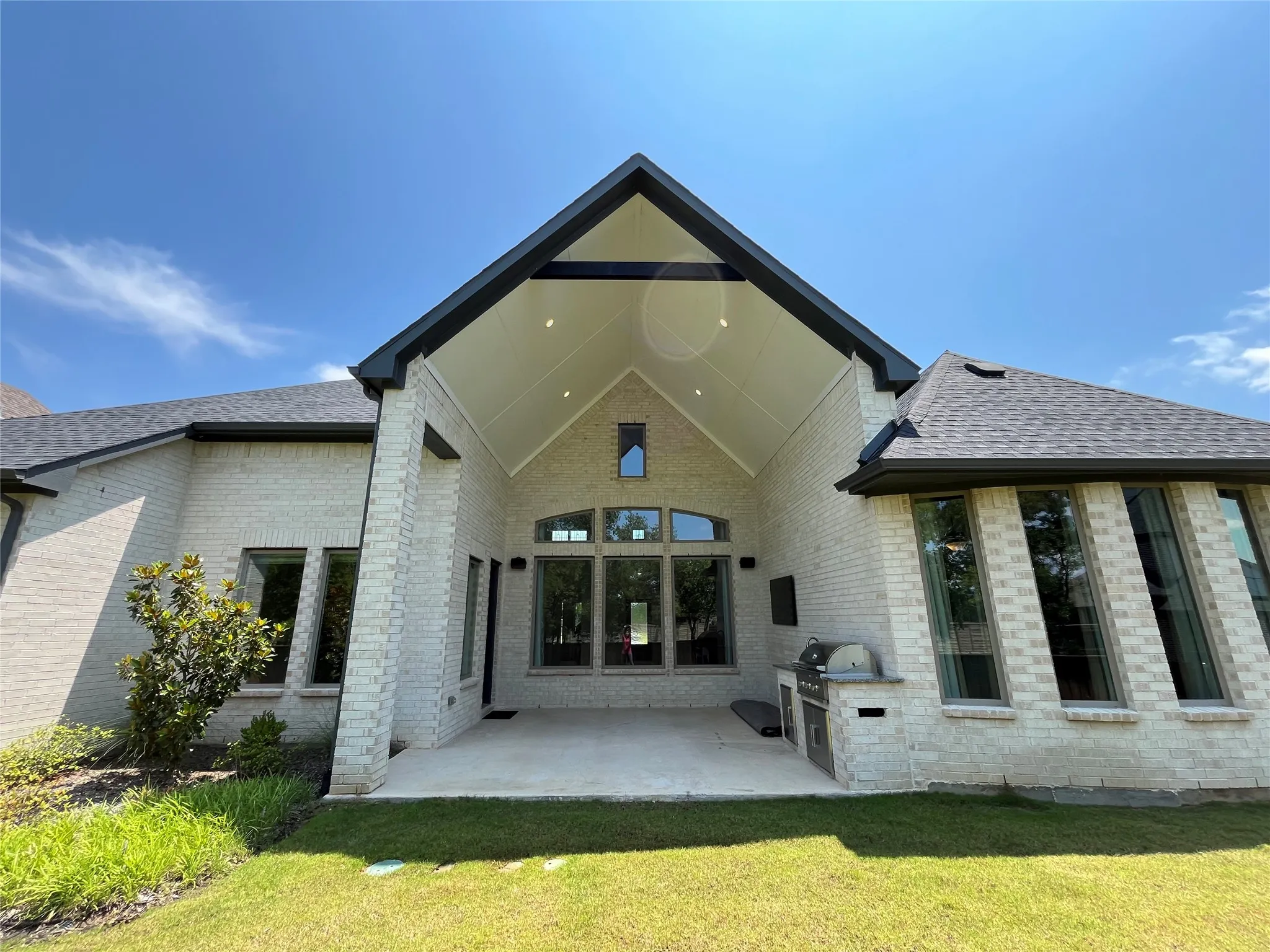 Single Family Residence For Sale in Tarrant County , 2403 Royal Dove Lane, Mansfield, Texas 76063, 5 Bedroom, 5 Bathroom, 2 Garage spaces, 4,243 Sqft, built in 2021, mls#21375756, Real Estate Agent in Mansfield, Homes For Sale in Tarrant county, Homes For Sale in Mansfield, Realtor in Mansfield Texas, Real Estate Brokerage Independent Realty Texas, Luminita Cordes Realtor