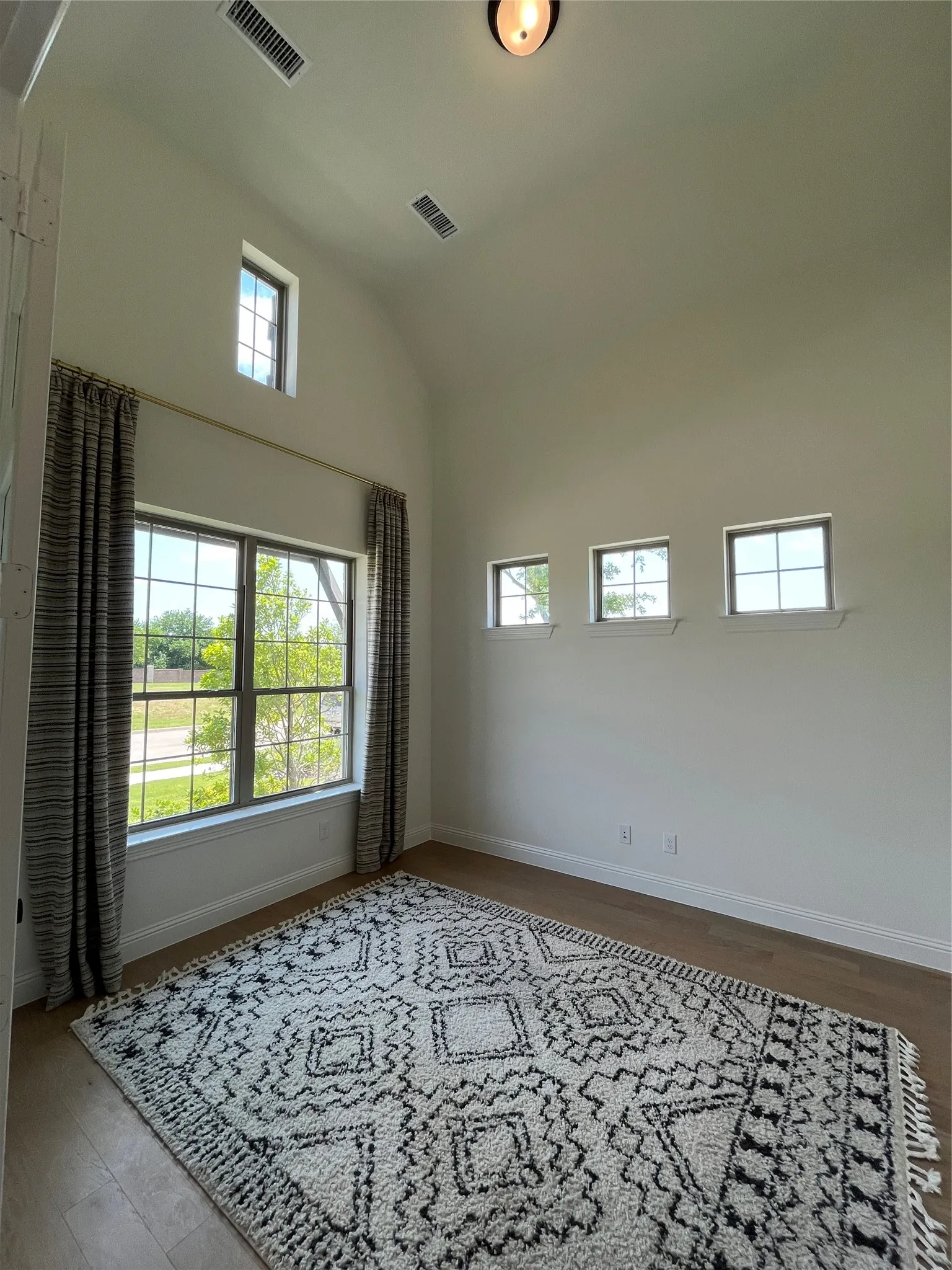 Single Family Residence For Sale in Tarrant County , 2403 Royal Dove Lane, Mansfield, Texas 76063, 5 Bedroom, 5 Bathroom, 2 Garage spaces, 4,243 Sqft, built in 2021, mls#21375756, Real Estate Agent in Mansfield, Homes For Sale in Tarrant county, Homes For Sale in Mansfield, Realtor in Mansfield Texas, Real Estate Brokerage Independent Realty Texas, Luminita Cordes Realtor