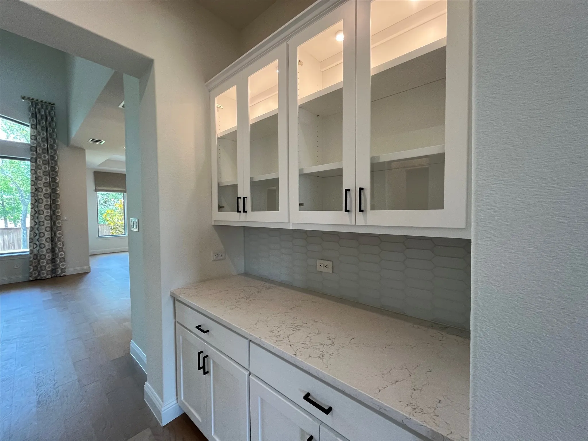 Single Family Residence For Sale in Tarrant County , 2403 Royal Dove Lane, Mansfield, Texas 76063, 5 Bedroom, 5 Bathroom, 2 Garage spaces, 4,243 Sqft, built in 2021, mls#21375756, Real Estate Agent in Mansfield, Homes For Sale in Tarrant county, Homes For Sale in Mansfield, Realtor in Mansfield Texas, Real Estate Brokerage Independent Realty Texas, Luminita Cordes Realtor