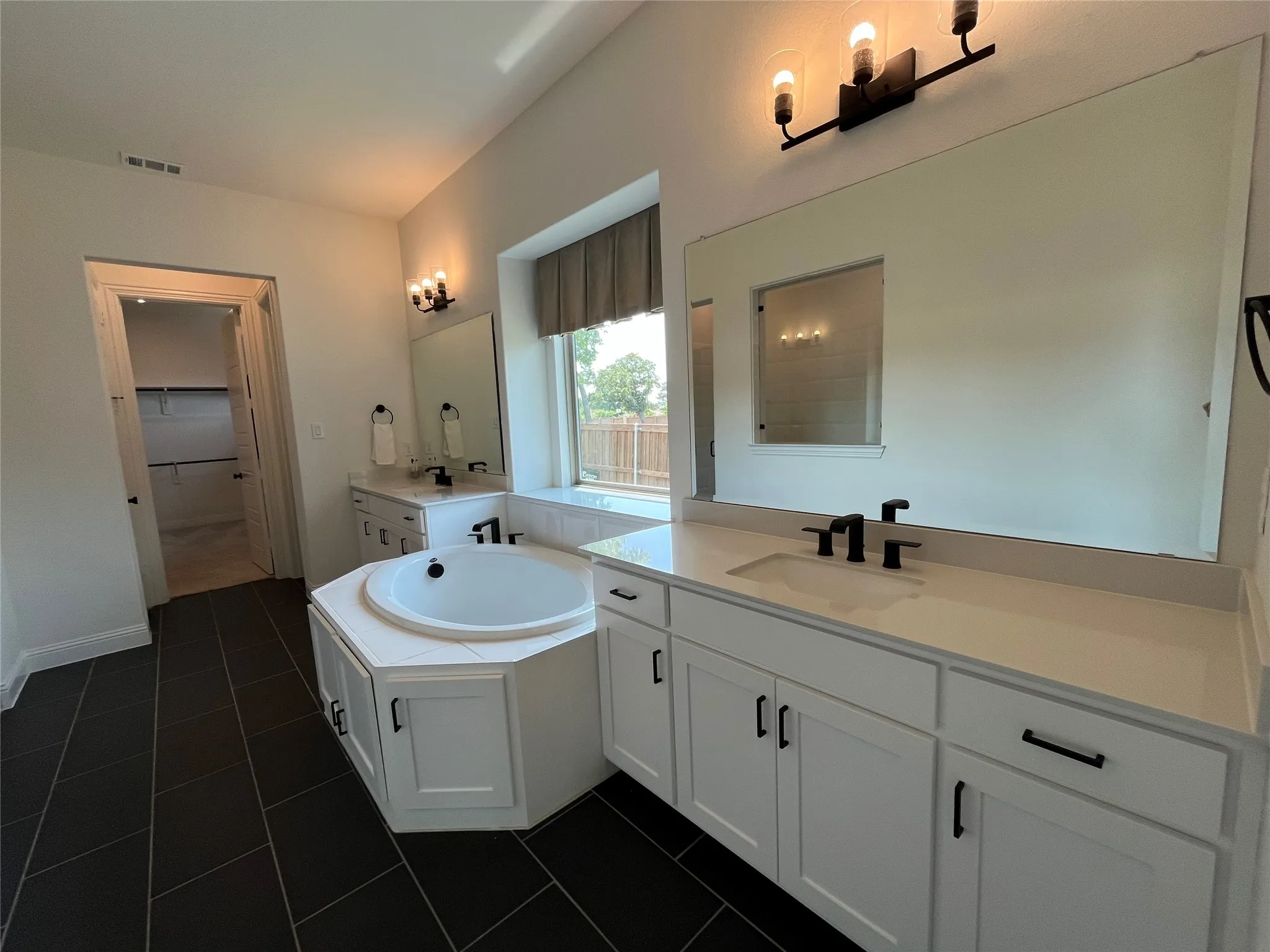 Single Family Residence For Sale in Tarrant County , 2403 Royal Dove Lane, Mansfield, Texas 76063, 5 Bedroom, 5 Bathroom, 2 Garage spaces, 4,243 Sqft, built in 2021, mls#21375756, Real Estate Agent in Mansfield, Homes For Sale in Tarrant county, Homes For Sale in Mansfield, Realtor in Mansfield Texas, Real Estate Brokerage Independent Realty Texas, Luminita Cordes Realtor
