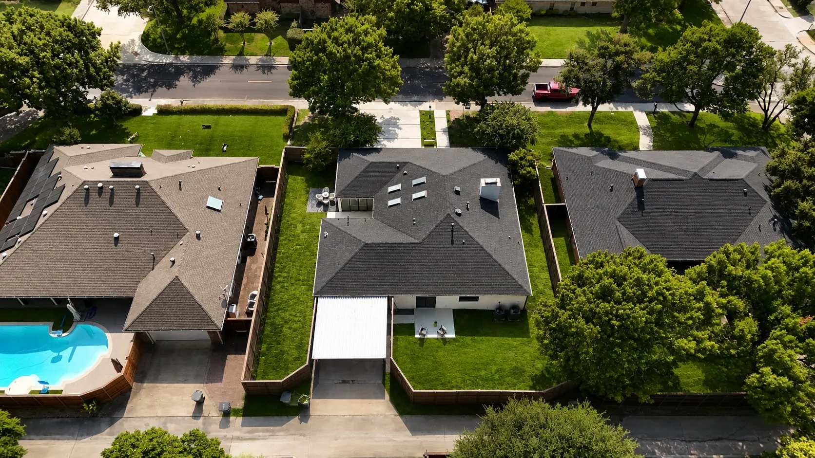 Single Family Residence For Sale in Dallas County , 16212 Spring Creek Road, Dallas, Texas 75248, 4 Bedroom, 4 Bathroom, 2 Garage spaces, 3,255 Sqft, built in 1975, mls#21375754, Real Estate Agent in Dallas, Homes For Sale in Dallas county, Homes For Sale in Dallas, Realtor in Dallas Texas, Real Estate Brokerage Independent Realty Texas, Luminita Cordes Realtor