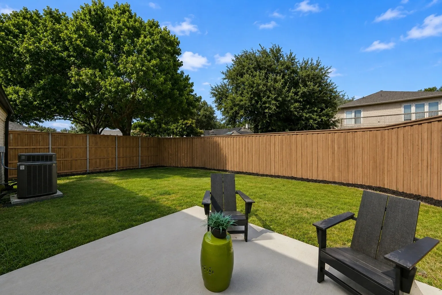 Single Family Residence For Sale in Dallas County , 16212 Spring Creek Road, Dallas, Texas 75248, 4 Bedroom, 4 Bathroom, 2 Garage spaces, 3,255 Sqft, built in 1975, mls#21375754, Real Estate Agent in Dallas, Homes For Sale in Dallas county, Homes For Sale in Dallas, Realtor in Dallas Texas, Real Estate Brokerage Independent Realty Texas, Luminita Cordes Realtor