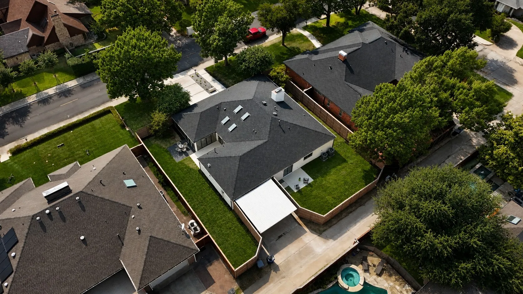Single Family Residence For Sale in Dallas County , 16212 Spring Creek Road, Dallas, Texas 75248, 4 Bedroom, 4 Bathroom, 2 Garage spaces, 3,255 Sqft, built in 1975, mls#21375754, Real Estate Agent in Dallas, Homes For Sale in Dallas county, Homes For Sale in Dallas, Realtor in Dallas Texas, Real Estate Brokerage Independent Realty Texas, Luminita Cordes Realtor