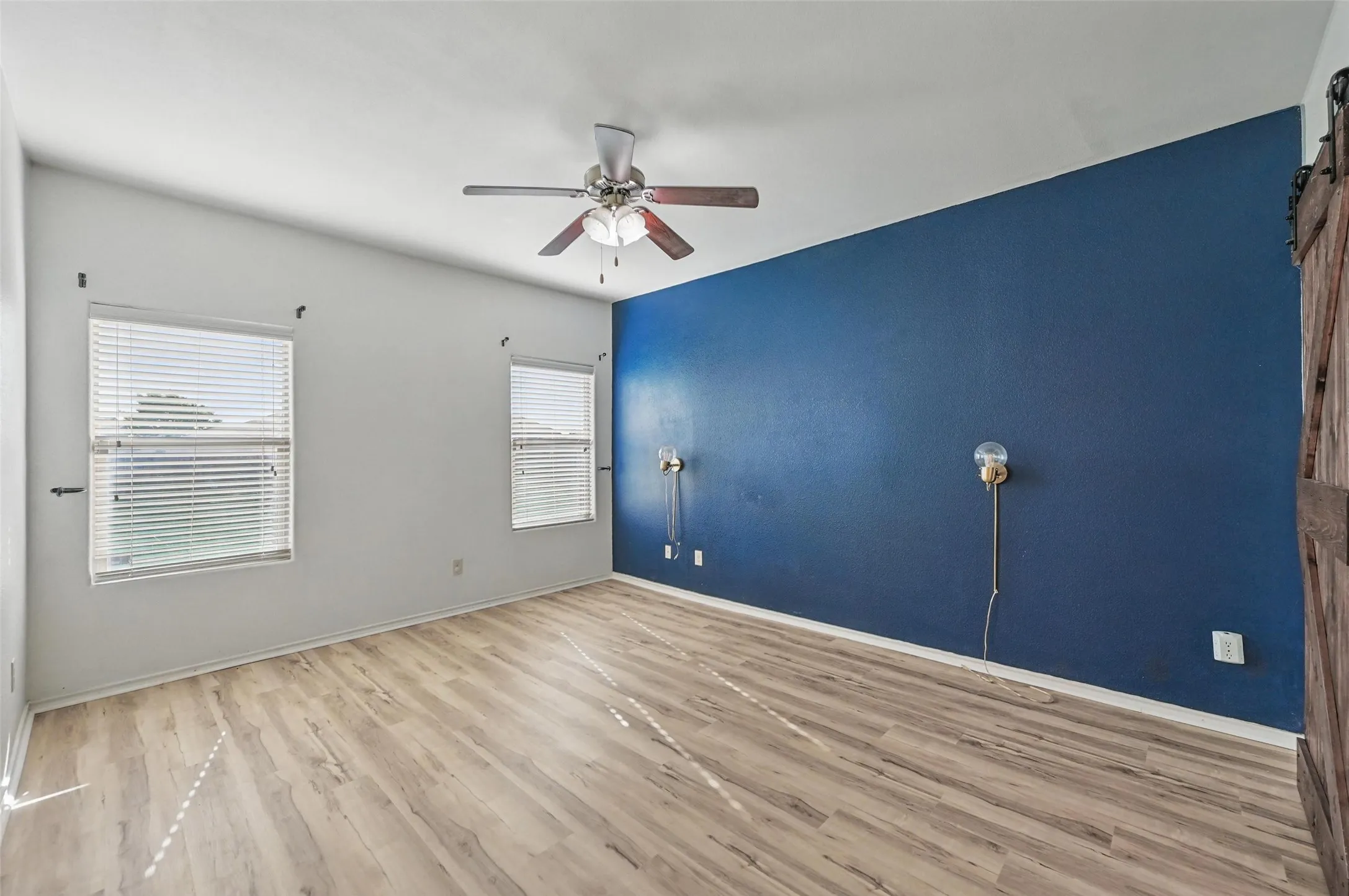 Single Family Residence For Rent in Tarrant County , 704 San Miguel Trail, Fort Worth, Texas 76052, 4 Bedroom, 2 Bathroom, 2 Garage spaces, 1,818 Sqft, built in 2013, mls#21373436, Real Estate Agent in Fort Worth, Homes For Rent in Tarrant county, Homes For Rent in Fort Worth, Realtor in Fort Worth Texas, Real Estate Brokerage Independent Realty Texas, Luminita Cordes Realtor