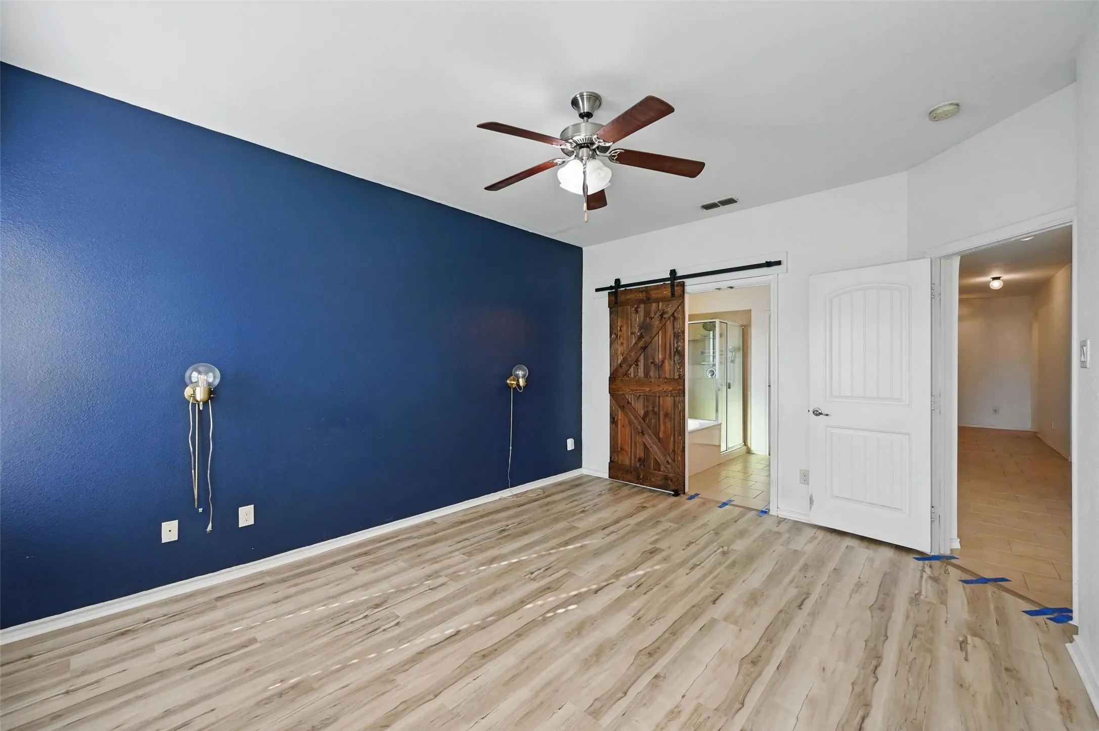 Single Family Residence For Rent in Tarrant County , 704 San Miguel Trail, Fort Worth, Texas 76052, 4 Bedroom, 2 Bathroom, 2 Garage spaces, 1,818 Sqft, built in 2013, mls#21373436, Real Estate Agent in Fort Worth, Homes For Rent in Tarrant county, Homes For Rent in Fort Worth, Realtor in Fort Worth Texas, Real Estate Brokerage Independent Realty Texas, Luminita Cordes Realtor