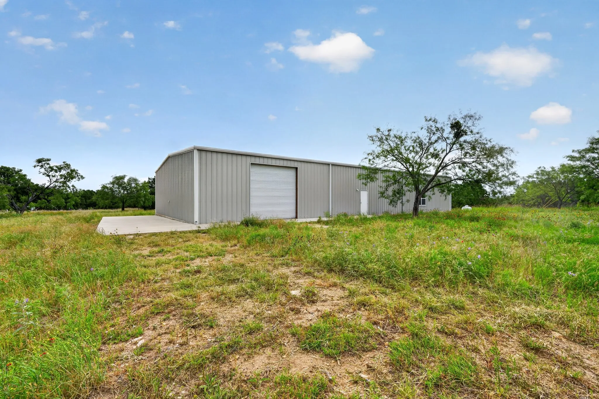 Farm For Sale in Coryell County , 3650 Fm 932, Jonesboro, Texas 76538, 3 Bedroom, 2 Bathroom, 4 Garage spaces, 1,920 Sqft, built in 2022, mls#21375760, Real Estate Agent in Jonesboro, Homes For Sale in Coryell county, Homes For Sale in Jonesboro, Realtor in Jonesboro Texas, Real Estate Brokerage Independent Realty Texas, Luminita Cordes Realtor