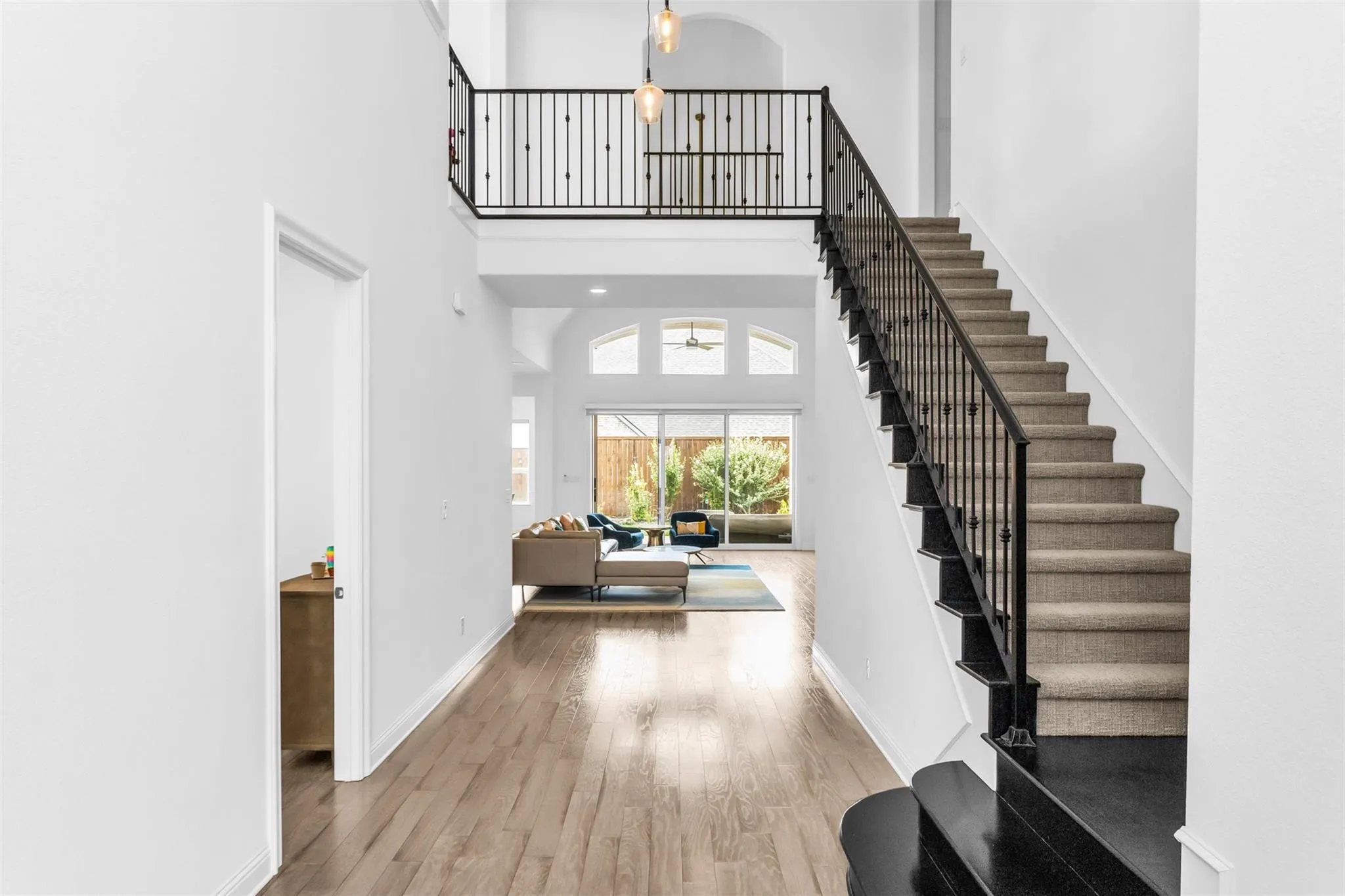 Single Family Residence For Rent in Collin County , 13283 Secretariat Boulevard, Frisco, Texas 75035, 6 Bedroom, 5 Bathroom, 3 Garage spaces, 4,433 Sqft, built in 2017, mls#21375761, Real Estate Agent in Frisco, Homes For Rent in Collin county, Homes For Rent in Frisco, Realtor in Frisco Texas, Real Estate Brokerage Independent Realty Texas, Luminita Cordes Realtor