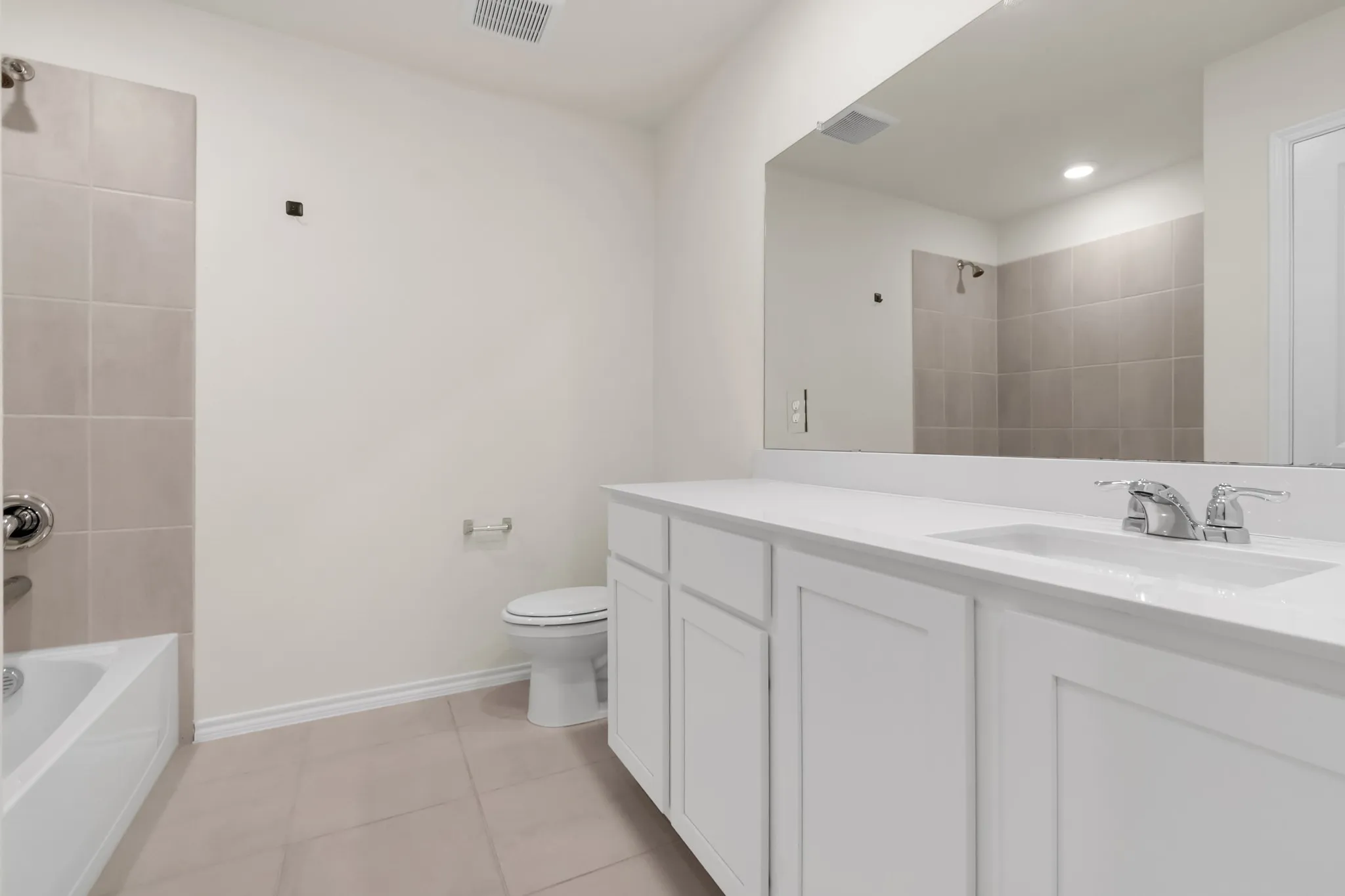 Single Family Residence For Sale in Kaufman County , 1171 Norias Drive, Forney, Texas 75126, 4 Bedroom, 3 Bathroom, 2 Garage spaces, 2,217 Sqft, built in 2022, mls#21362298, Real Estate Agent in Forney, Homes For Sale in Kaufman county, Homes For Sale in Forney, Realtor in Forney Texas, Real Estate Brokerage Independent Realty Texas, Luminita Cordes Realtor