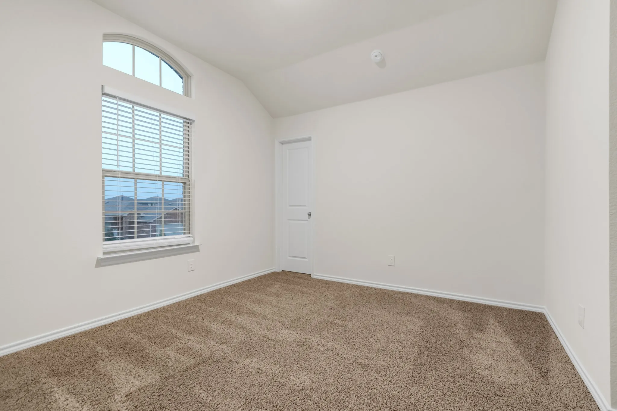 Single Family Residence For Sale in Kaufman County , 1171 Norias Drive, Forney, Texas 75126, 4 Bedroom, 3 Bathroom, 2 Garage spaces, 2,217 Sqft, built in 2022, mls#21362298, Real Estate Agent in Forney, Homes For Sale in Kaufman county, Homes For Sale in Forney, Realtor in Forney Texas, Real Estate Brokerage Independent Realty Texas, Luminita Cordes Realtor