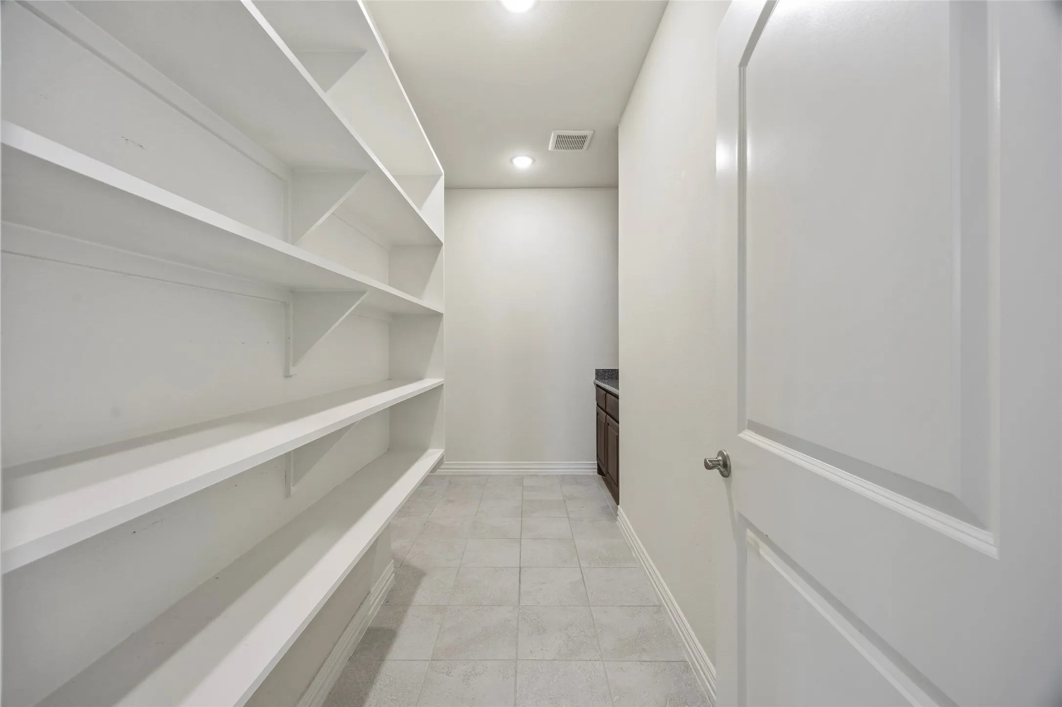 Single Family Residence For Sale in Rockwall County , 815 Rio Vista Lane, Rockwall, Texas 75087, 2 Bedroom, 2 Bathroom, 2 Garage spaces, 1,661 Sqft, built in 2020, mls#21375204, Real Estate Agent in Rockwall, Homes For Sale in Rockwall county, Homes For Sale in Rockwall, Realtor in Rockwall Texas, Real Estate Brokerage Independent Realty Texas, Luminita Cordes Realtor
