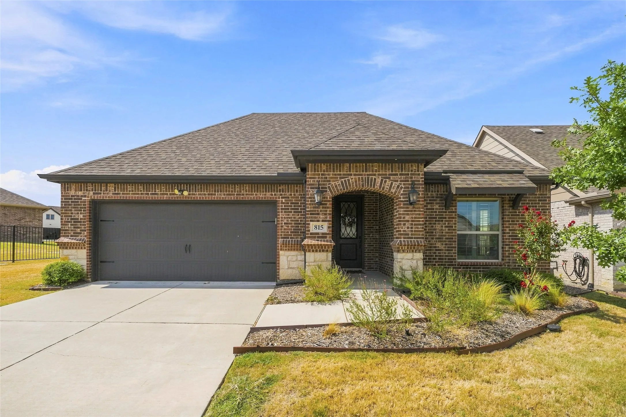 Single Family Residence For Sale in Rockwall County , 815 Rio Vista Lane, Rockwall, Texas 75087, 2 Bedroom, 2 Bathroom, 2 Garage spaces, 1,661 Sqft, built in 2020, mls#21375204, Real Estate Agent in Rockwall, Homes For Sale in Rockwall county, Homes For Sale in Rockwall, Realtor in Rockwall Texas, Real Estate Brokerage Independent Realty Texas, Luminita Cordes Realtor