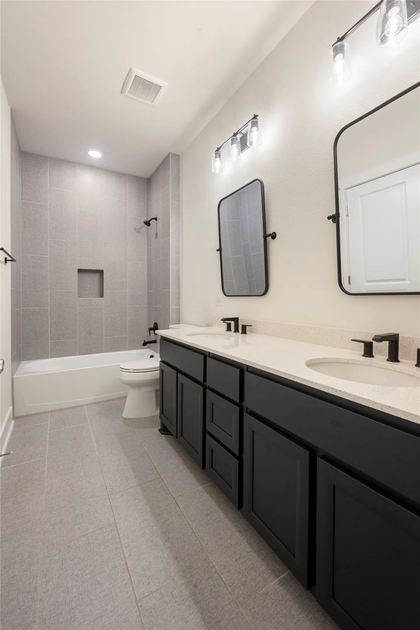 Single Family Residence For Sale in Denton County , 1153 Rochester Place, Copper Canyon, Texas 75077, 5 Bedroom, 5 Bathroom, 3 Garage spaces, 4,207 Sqft, built in 2024, mls#21375072, Real Estate Agent in Copper Canyon, Homes For Sale in Denton county, Homes For Sale in Copper Canyon, Realtor in Copper Canyon Texas, Real Estate Brokerage Independent Realty Texas, Luminita Cordes Realtor