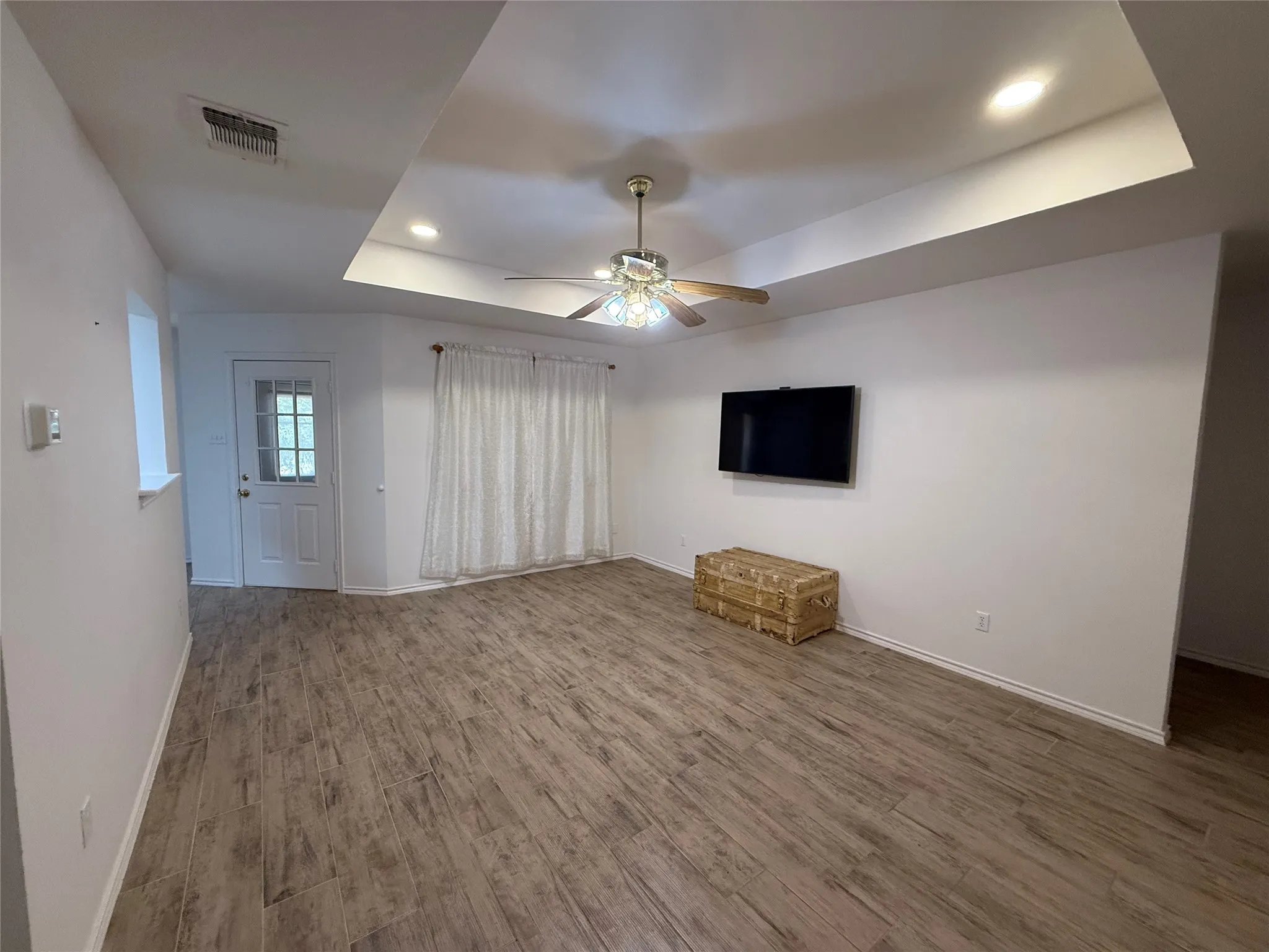 Single Family Residence For Sale in Parker County , 1302 Pamela Drive, Weatherford, Texas 76086, 3 Bedroom, 2 Bathroom, 2 Garage spaces, 1,336 Sqft, built in 1995, mls#21369407, Real Estate Agent in Weatherford, Homes For Sale in Parker county, Homes For Sale in Weatherford, Realtor in Weatherford Texas, Real Estate Brokerage Independent Realty Texas, Luminita Cordes Realtor