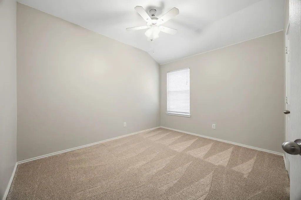 Single Family Residence For Sale in Denton County , 15533 Adlong Drive, Fort Worth, Texas 76262, 3 Bedroom, 2 Bathroom, 2 Garage spaces, 1,778 Sqft, built in 2006, mls#21375769, Real Estate Agent in Fort Worth, Homes For Sale in Denton county, Homes For Sale in Fort Worth, Realtor in Fort Worth Texas, Real Estate Brokerage Independent Realty Texas, Luminita Cordes Realtor