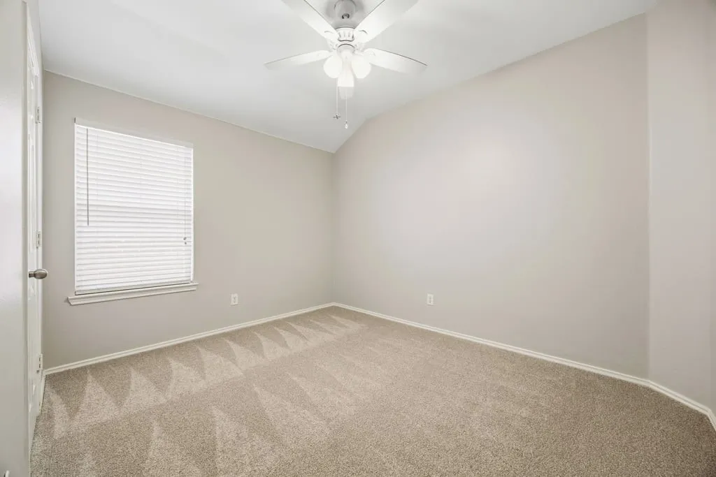 Single Family Residence For Sale in Denton County , 15533 Adlong Drive, Fort Worth, Texas 76262, 3 Bedroom, 2 Bathroom, 2 Garage spaces, 1,778 Sqft, built in 2006, mls#21375769, Real Estate Agent in Fort Worth, Homes For Sale in Denton county, Homes For Sale in Fort Worth, Realtor in Fort Worth Texas, Real Estate Brokerage Independent Realty Texas, Luminita Cordes Realtor