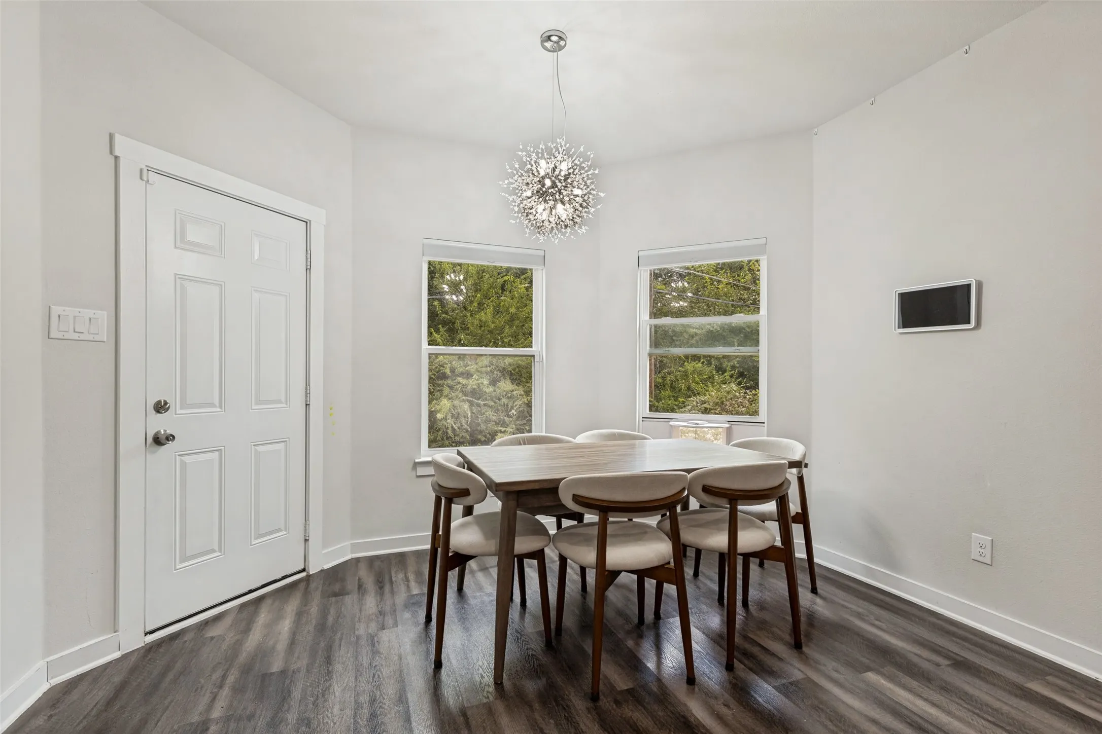 Single Family Residence For Rent in Dallas County , 2547 Fatima Avenue, Dallas, Texas 75241, 4 Bedroom, 2 Bathroom, 1 Garage spaces, 1,689 Sqft, built in 2022, mls#21375745, Real Estate Agent in Dallas, Homes For Rent in Dallas county, Homes For Rent in Dallas, Realtor in Dallas Texas, Real Estate Brokerage Independent Realty Texas, Luminita Cordes Realtor