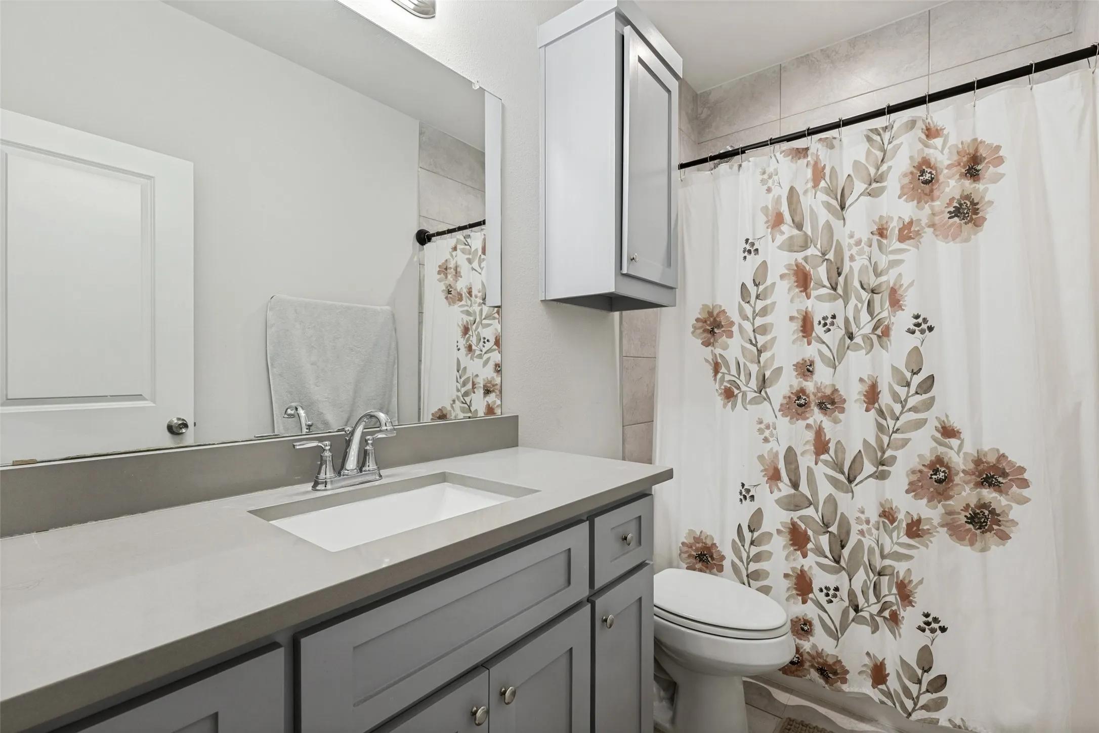 Single Family Residence For Rent in Dallas County , 2547 Fatima Avenue, Dallas, Texas 75241, 4 Bedroom, 2 Bathroom, 1 Garage spaces, 1,689 Sqft, built in 2022, mls#21375745, Real Estate Agent in Dallas, Homes For Rent in Dallas county, Homes For Rent in Dallas, Realtor in Dallas Texas, Real Estate Brokerage Independent Realty Texas, Luminita Cordes Realtor