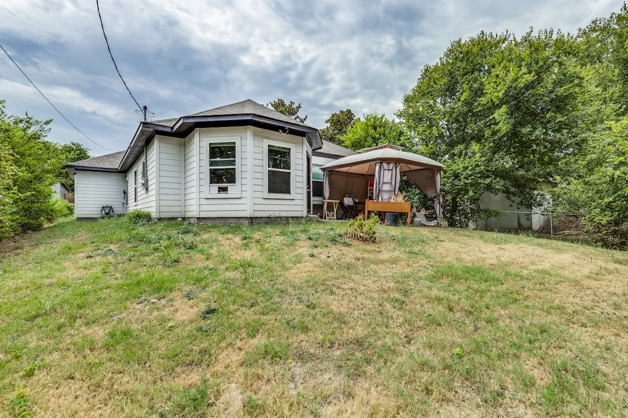 Single Family Residence For Rent in Dallas County , 2547 Fatima Avenue, Dallas, Texas 75241, 4 Bedroom, 2 Bathroom, 1 Garage spaces, 1,689 Sqft, built in 2022, mls#21375745, Real Estate Agent in Dallas, Homes For Rent in Dallas county, Homes For Rent in Dallas, Realtor in Dallas Texas, Real Estate Brokerage Independent Realty Texas, Luminita Cordes Realtor
