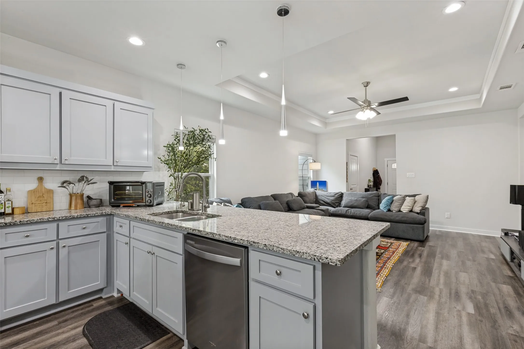 Single Family Residence For Rent in Dallas County , 2547 Fatima Avenue, Dallas, Texas 75241, 4 Bedroom, 2 Bathroom, 1 Garage spaces, 1,689 Sqft, built in 2022, mls#21375745, Real Estate Agent in Dallas, Homes For Rent in Dallas county, Homes For Rent in Dallas, Realtor in Dallas Texas, Real Estate Brokerage Independent Realty Texas, Luminita Cordes Realtor
