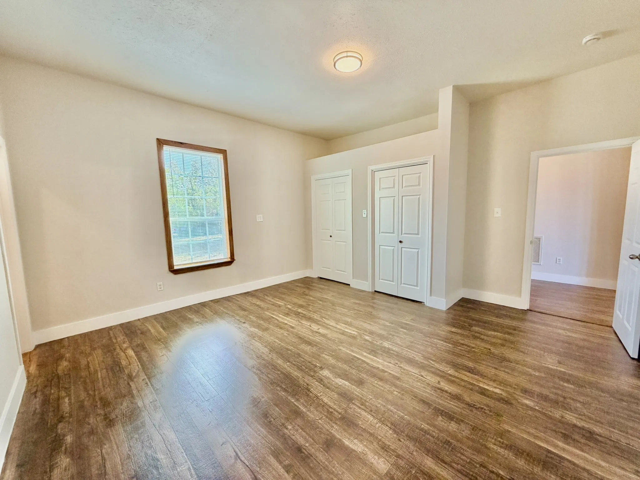 Single Family Residence For Rent in Grayson County , 26272 State Highway 56, Whitesboro, Texas 76273, 3 Bedroom, 2 Bathroom, Garage spaces, 1,435 Sqft, built in 1994, mls#21375783, Real Estate Agent in Whitesboro, Homes For Rent in Grayson county, Homes For Rent in Whitesboro, Realtor in Whitesboro Texas, Real Estate Brokerage Independent Realty Texas, Luminita Cordes Realtor