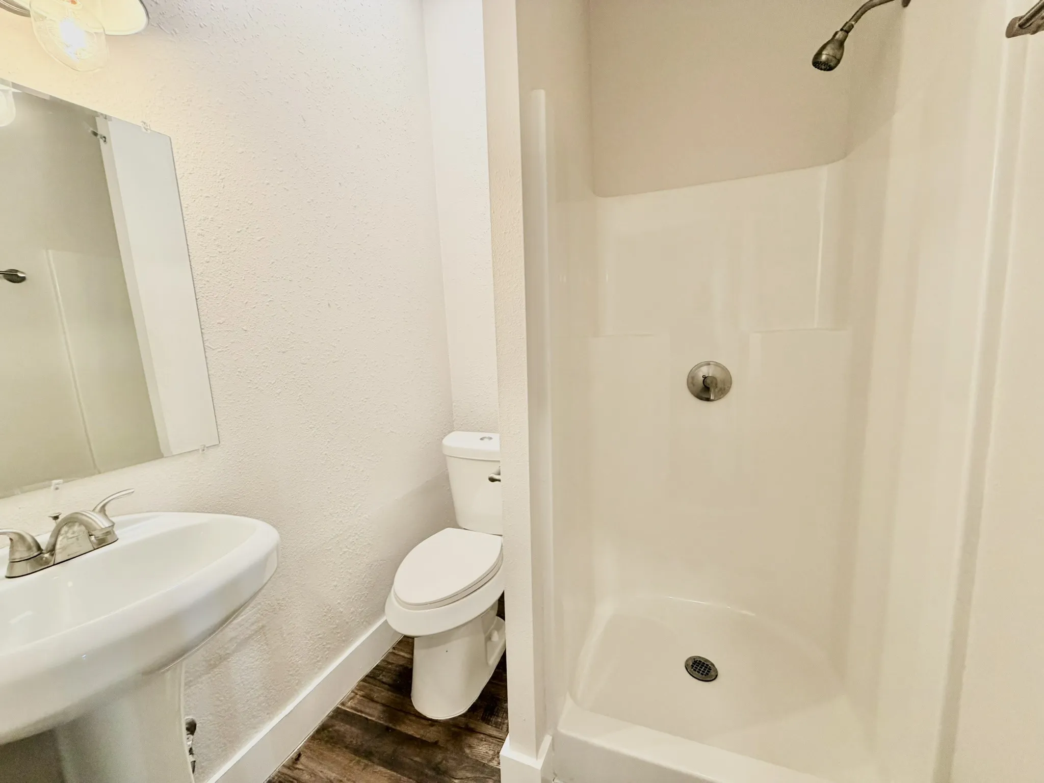 Single Family Residence For Rent in Grayson County , 26272 State Highway 56, Whitesboro, Texas 76273, 3 Bedroom, 2 Bathroom, Garage spaces, 1,435 Sqft, built in 1994, mls#21375783, Real Estate Agent in Whitesboro, Homes For Rent in Grayson county, Homes For Rent in Whitesboro, Realtor in Whitesboro Texas, Real Estate Brokerage Independent Realty Texas, Luminita Cordes Realtor