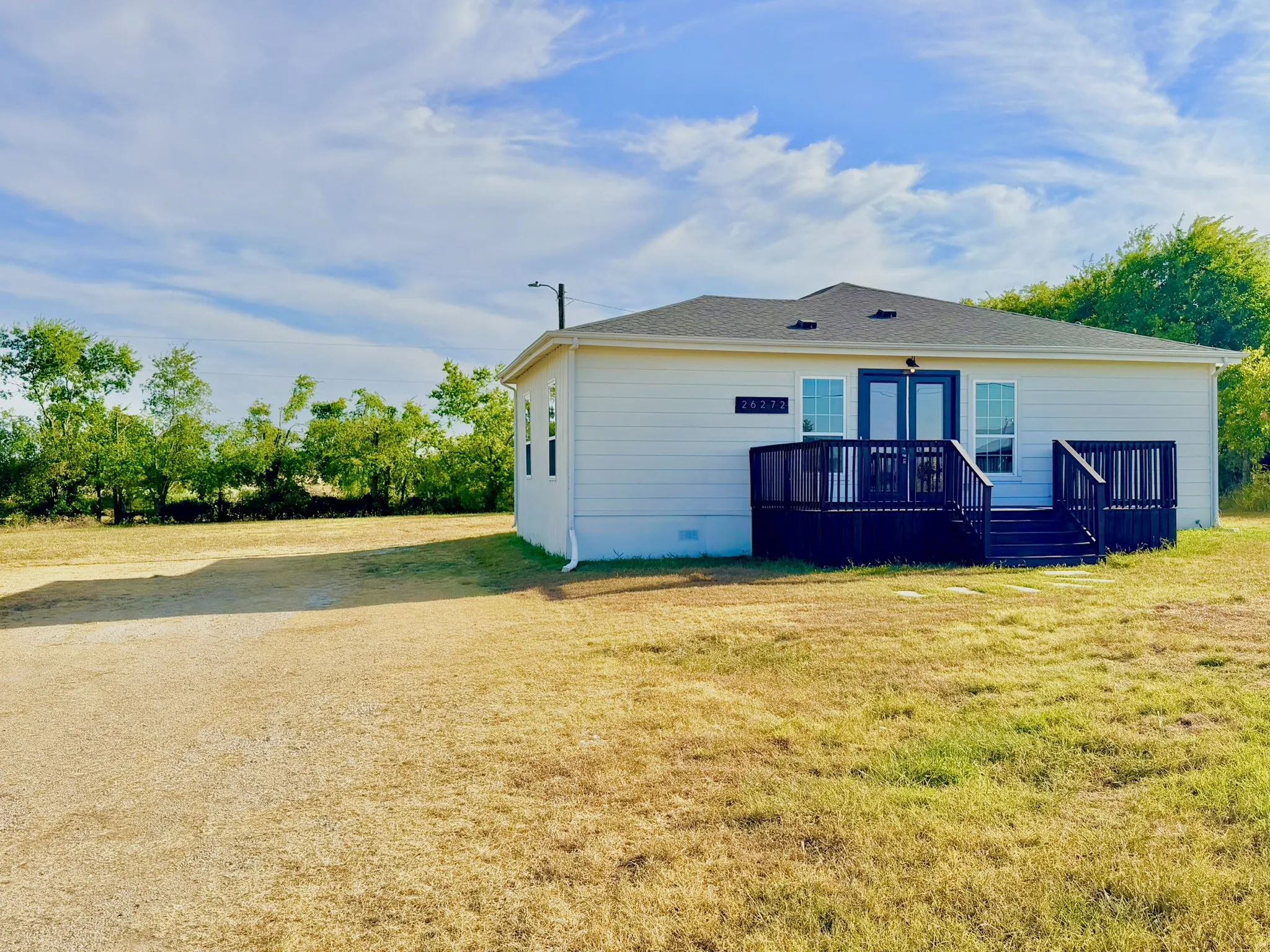 Single Family Residence For Rent in Grayson County , 26272 State Highway 56, Whitesboro, Texas 76273, 3 Bedroom, 2 Bathroom, Garage spaces, 1,435 Sqft, built in 1994, mls#21375783, Real Estate Agent in Whitesboro, Homes For Rent in Grayson county, Homes For Rent in Whitesboro, Realtor in Whitesboro Texas, Real Estate Brokerage Independent Realty Texas, Luminita Cordes Realtor