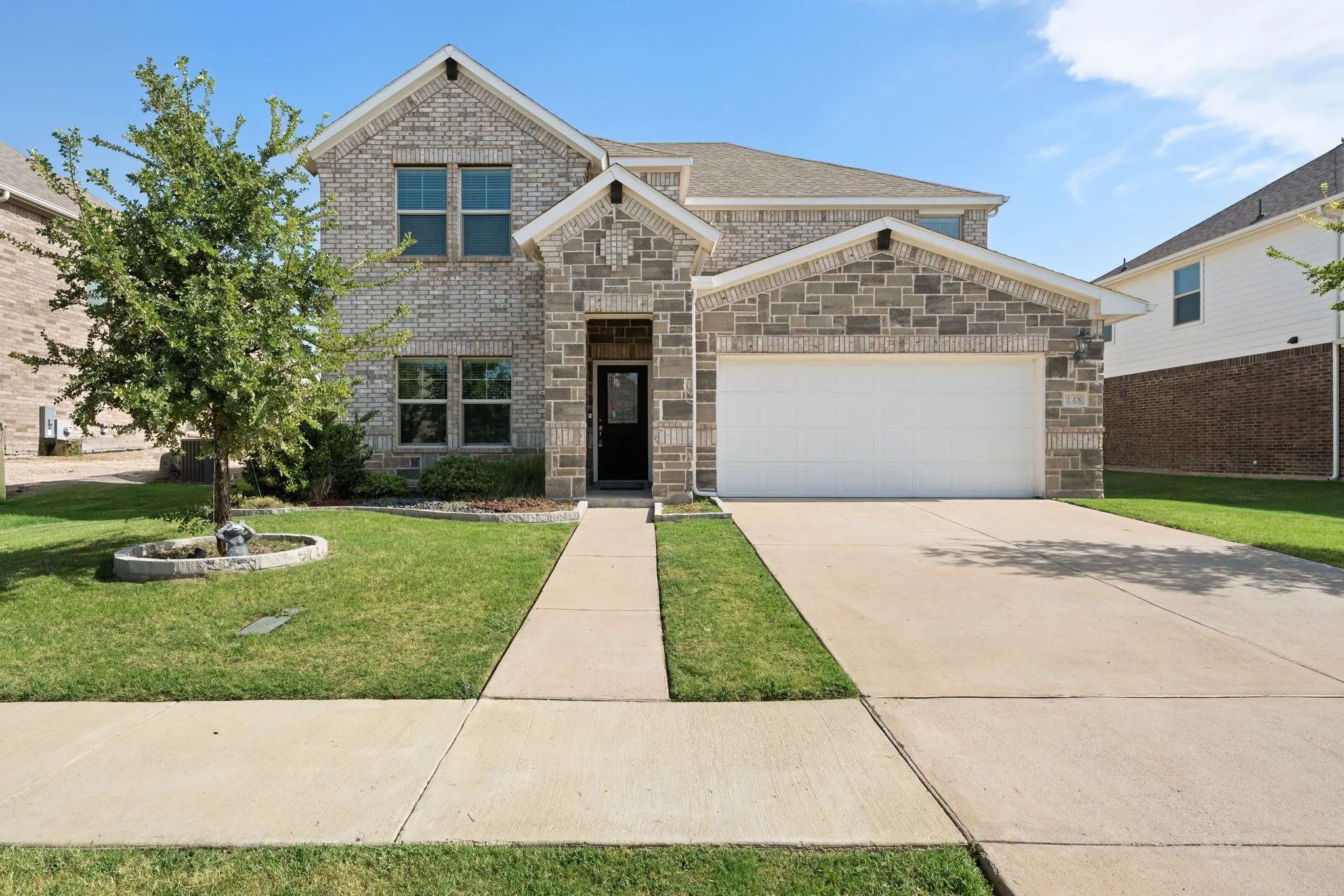Single Family Residence For Rent in Rockwall County , 148 Lisa Lane, Royse City, Texas 75189, 4 Bedroom, 4 Bathroom, 2 Garage spaces, 3,111 Sqft, built in 2021, mls#21375601, Real Estate Agent in Royse City, Homes For Rent in Rockwall county, Homes For Rent in Royse City, Realtor in Royse City Texas, Real Estate Brokerage Independent Realty Texas, Luminita Cordes Realtor