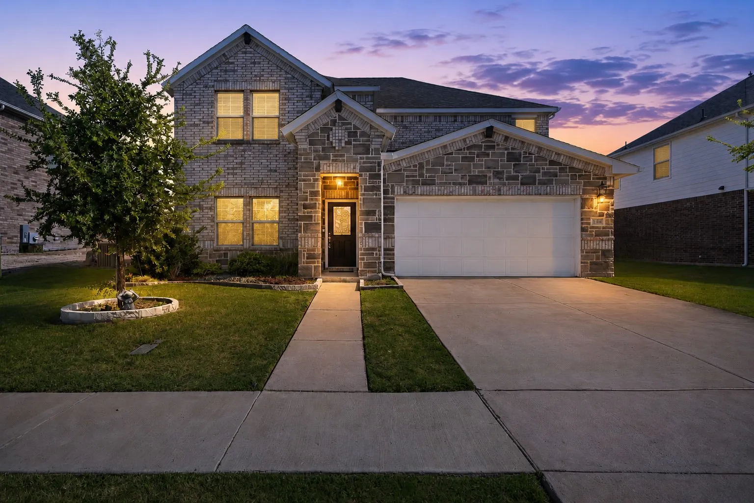 Single Family Residence For Rent in Rockwall County , 148 Lisa Lane, Royse City, Texas 75189, 4 Bedroom, 4 Bathroom, 2 Garage spaces, 3,111 Sqft, built in 2021, mls#21375601, Real Estate Agent in Royse City, Homes For Rent in Rockwall county, Homes For Rent in Royse City, Realtor in Royse City Texas, Real Estate Brokerage Independent Realty Texas, Luminita Cordes Realtor