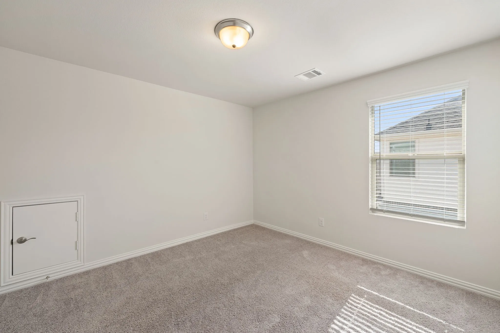 Single Family Residence For Rent in Rockwall County , 148 Lisa Lane, Royse City, Texas 75189, 4 Bedroom, 4 Bathroom, 2 Garage spaces, 3,111 Sqft, built in 2021, mls#21375601, Real Estate Agent in Royse City, Homes For Rent in Rockwall county, Homes For Rent in Royse City, Realtor in Royse City Texas, Real Estate Brokerage Independent Realty Texas, Luminita Cordes Realtor
