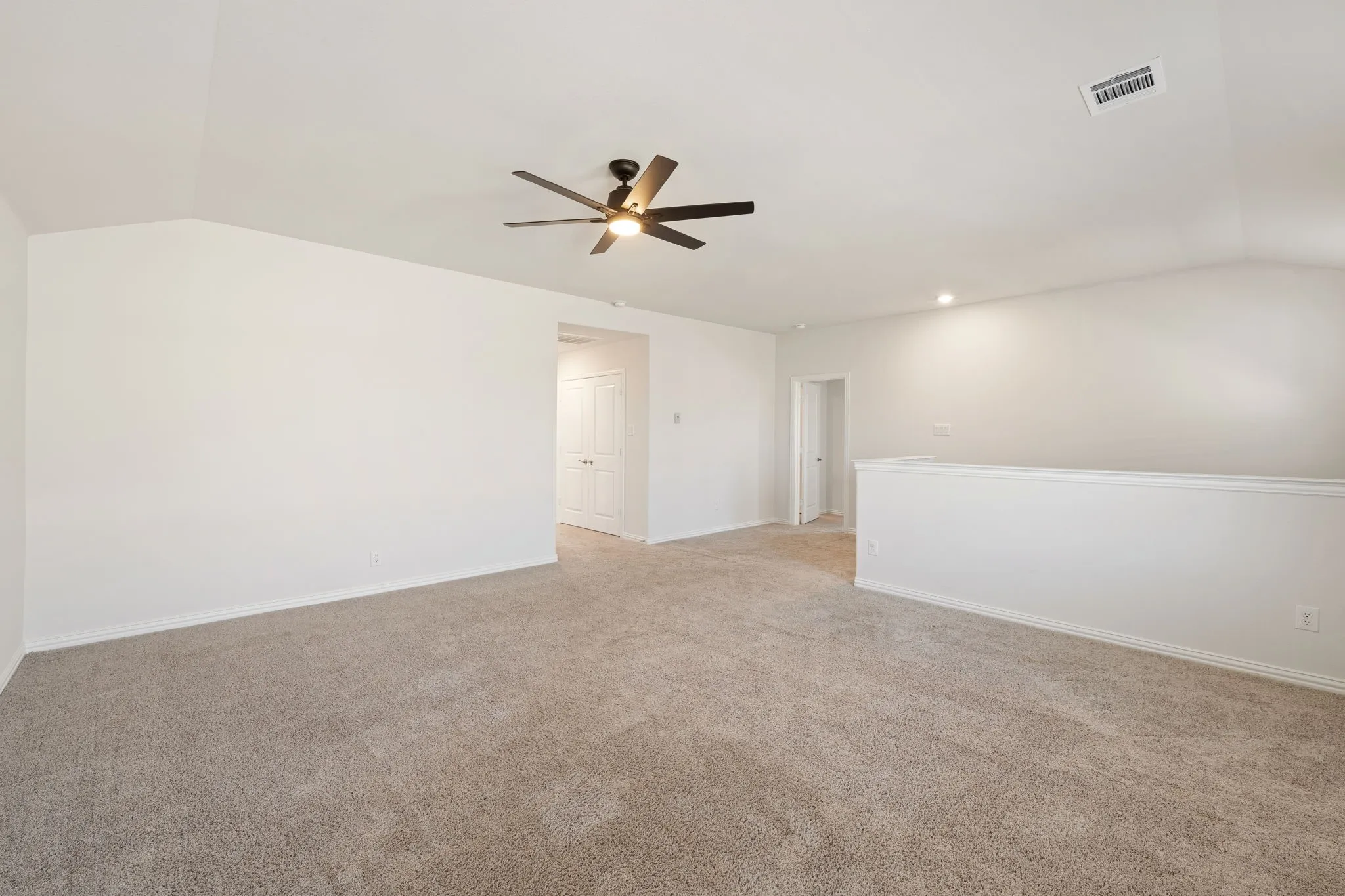 Single Family Residence For Rent in Rockwall County , 148 Lisa Lane, Royse City, Texas 75189, 4 Bedroom, 4 Bathroom, 2 Garage spaces, 3,111 Sqft, built in 2021, mls#21375601, Real Estate Agent in Royse City, Homes For Rent in Rockwall county, Homes For Rent in Royse City, Realtor in Royse City Texas, Real Estate Brokerage Independent Realty Texas, Luminita Cordes Realtor