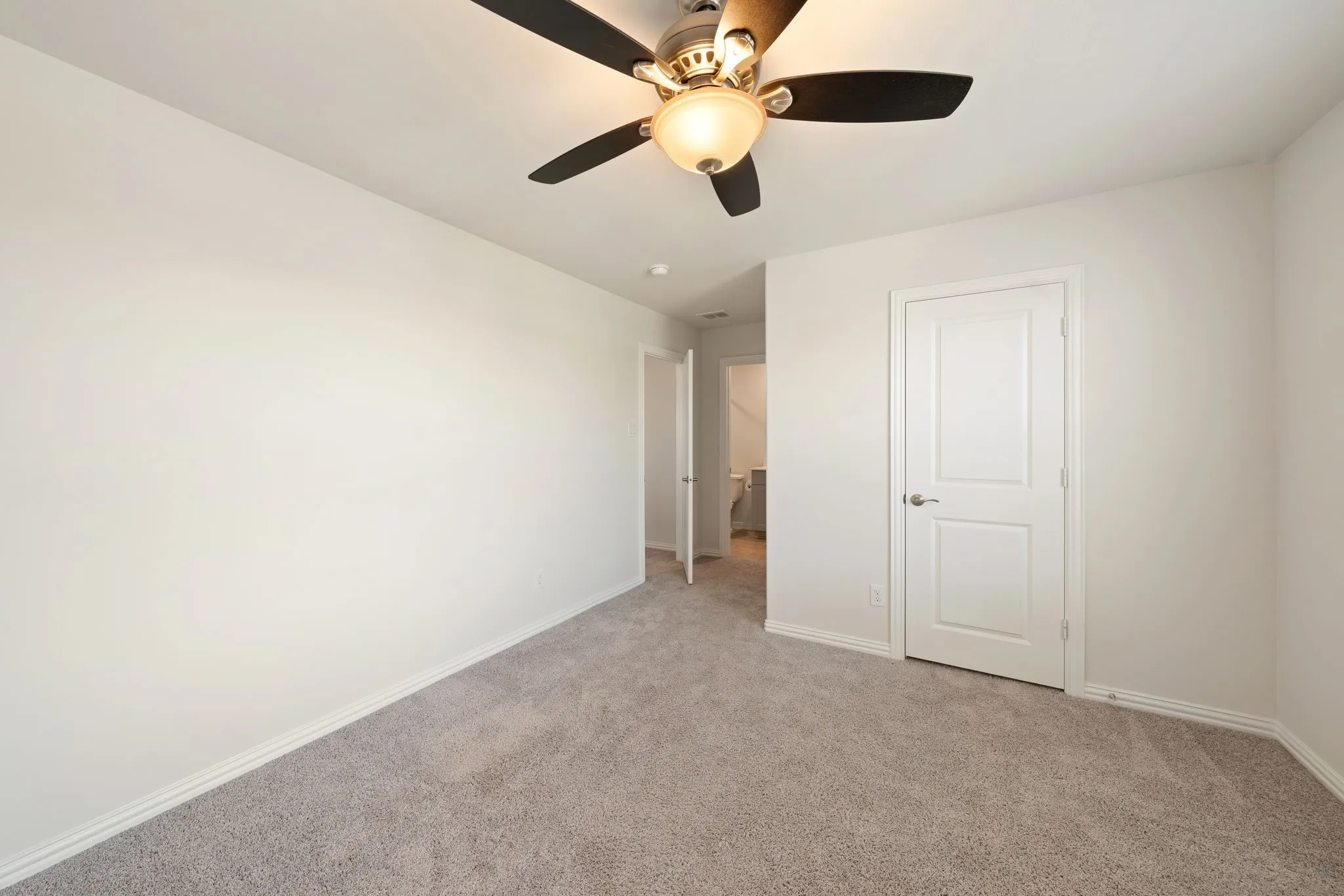 Single Family Residence For Rent in Rockwall County , 148 Lisa Lane, Royse City, Texas 75189, 4 Bedroom, 4 Bathroom, 2 Garage spaces, 3,111 Sqft, built in 2021, mls#21375601, Real Estate Agent in Royse City, Homes For Rent in Rockwall county, Homes For Rent in Royse City, Realtor in Royse City Texas, Real Estate Brokerage Independent Realty Texas, Luminita Cordes Realtor
