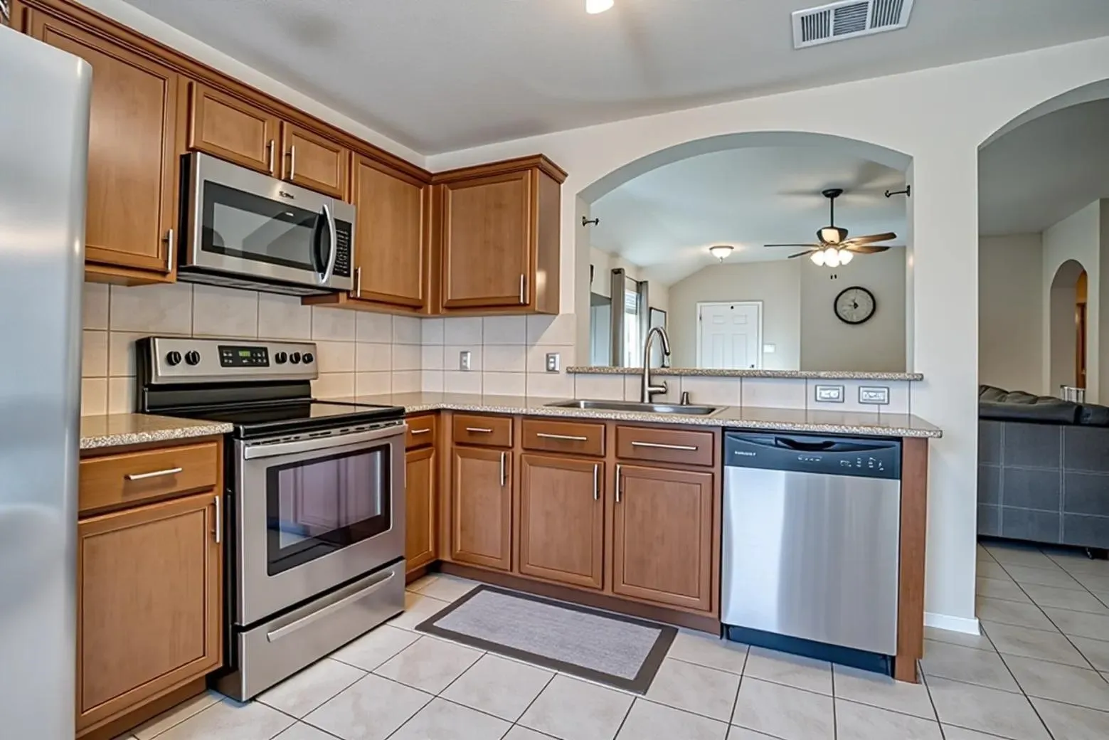 Single Family Residence For Rent in Collin County , 1404 Marble Street, Princeton, Texas 75407, 4 Bedroom, 2 Bathroom, 2 Garage spaces, 1,650 Sqft, built in 2017, mls#21373486, Real Estate Agent in Princeton, Homes For Rent in Collin county, Homes For Rent in Princeton, Realtor in Princeton Texas, Real Estate Brokerage Independent Realty Texas, Luminita Cordes Realtor