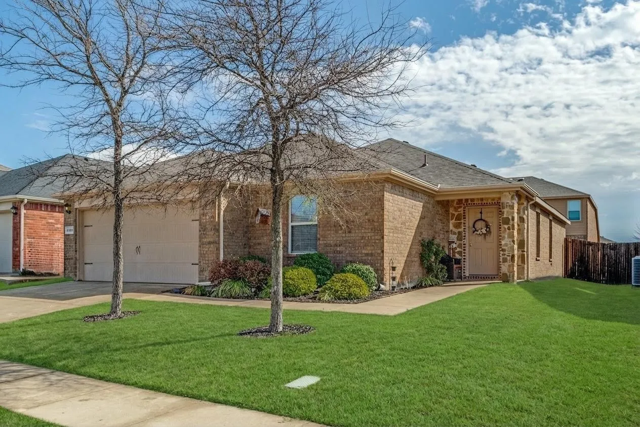 Single Family Residence For Rent in Collin County , 1404 Marble Street, Princeton, Texas 75407, 4 Bedroom, 2 Bathroom, 2 Garage spaces, 1,650 Sqft, built in 2017, mls#21373486, Real Estate Agent in Princeton, Homes For Rent in Collin county, Homes For Rent in Princeton, Realtor in Princeton Texas, Real Estate Brokerage Independent Realty Texas, Luminita Cordes Realtor
